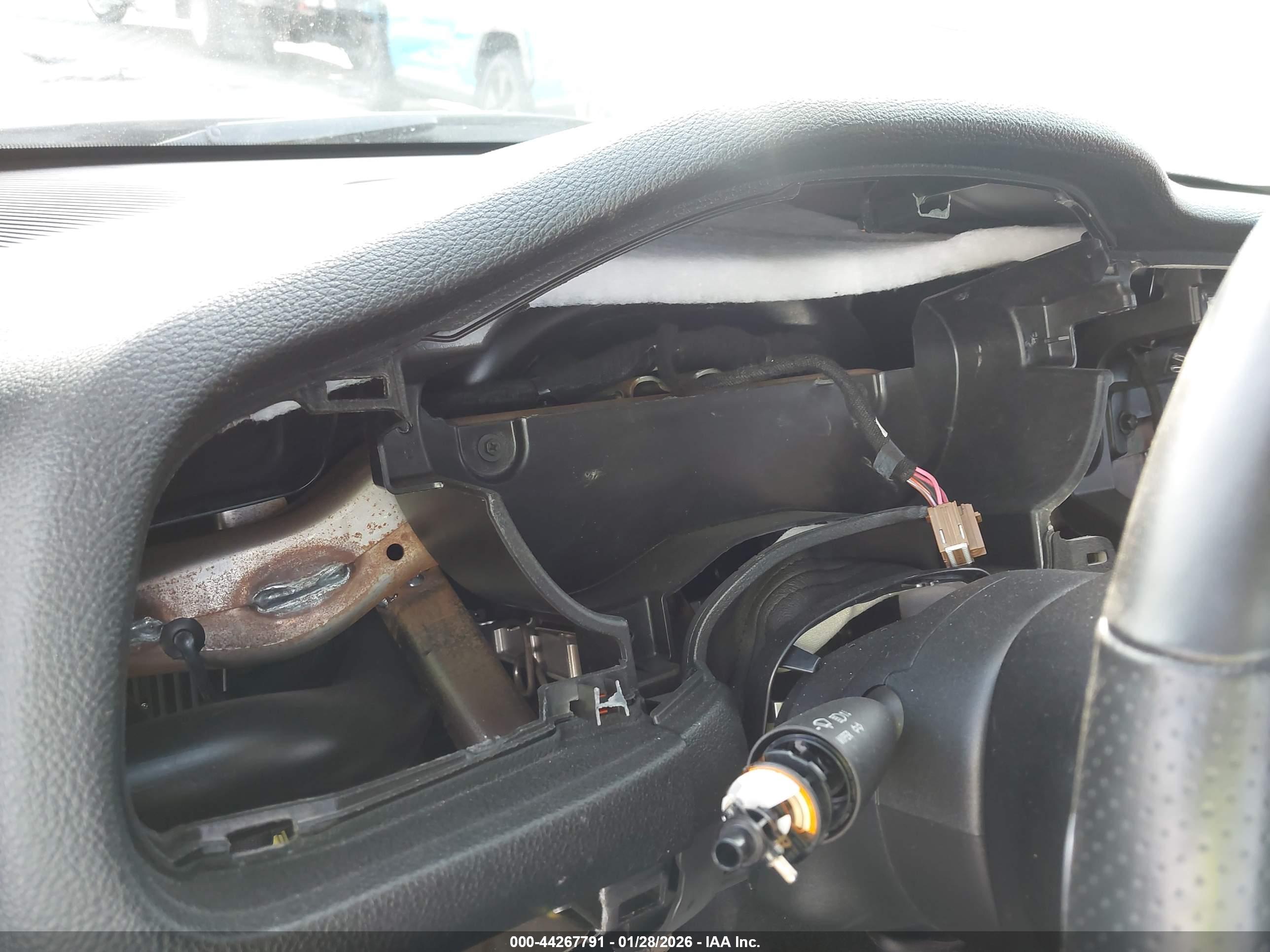 DODGE CHALLENGER image 7