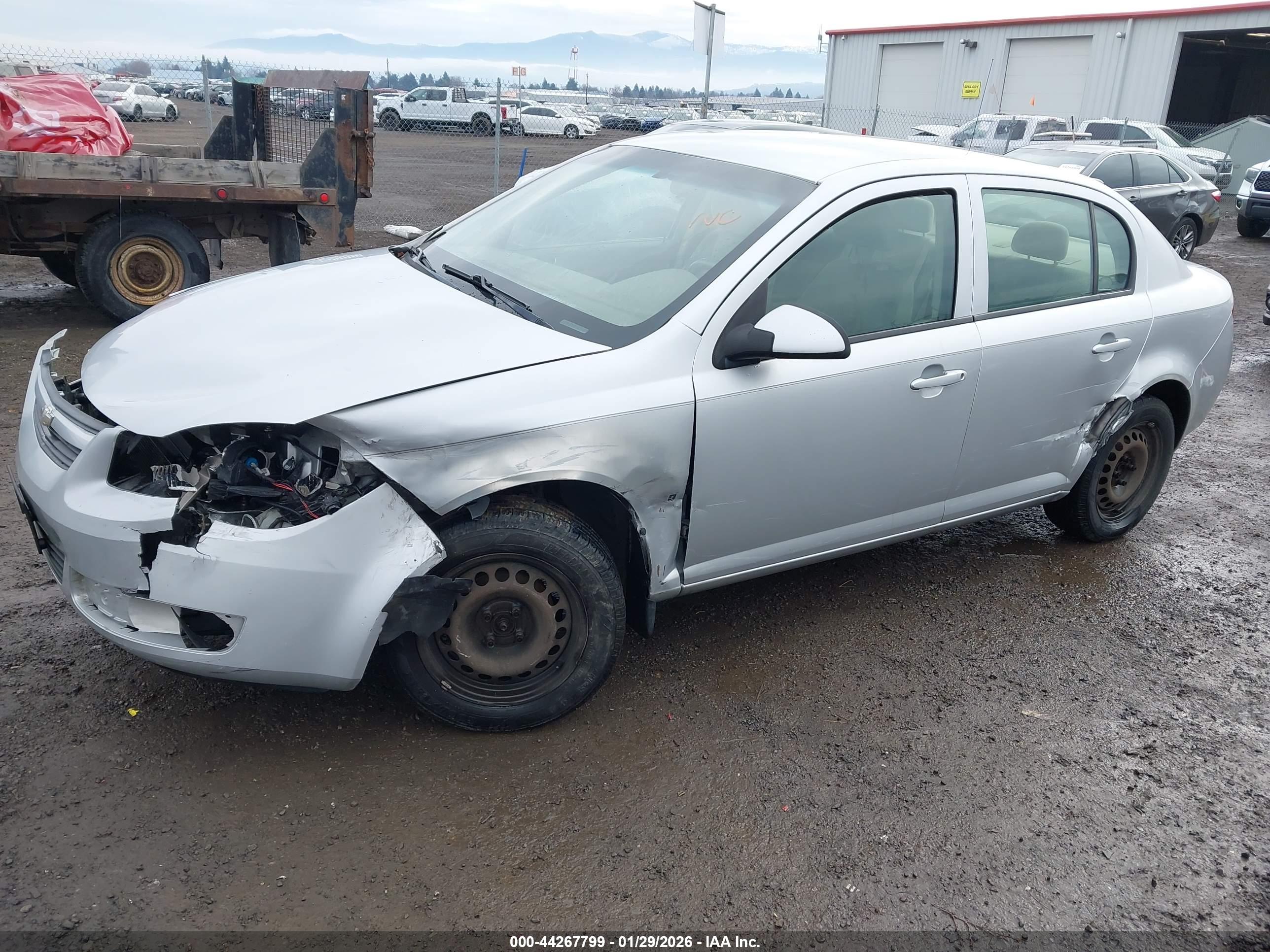 CHEVROLET COBALT image 2
