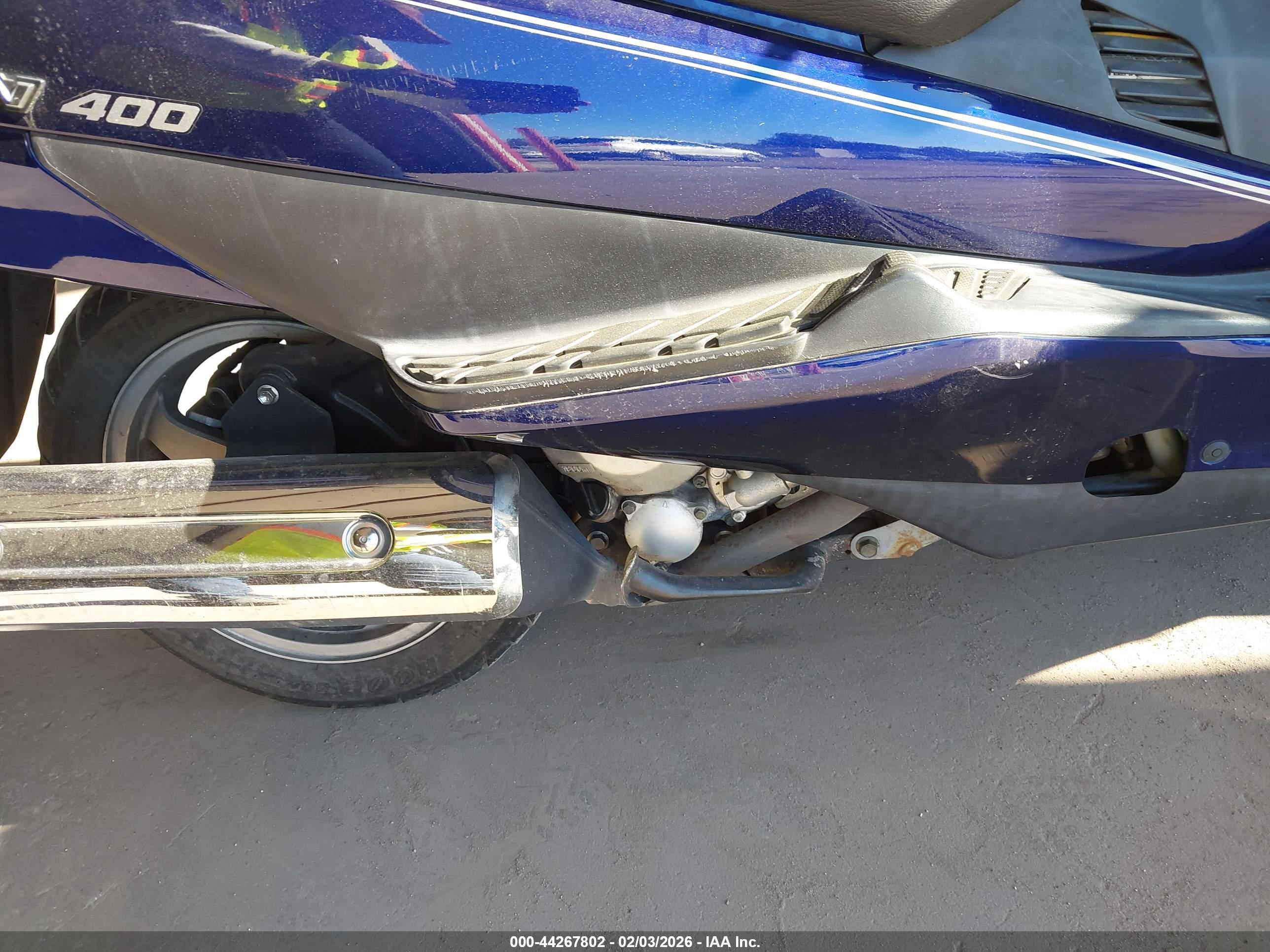 SUZUKI AN400 image 8