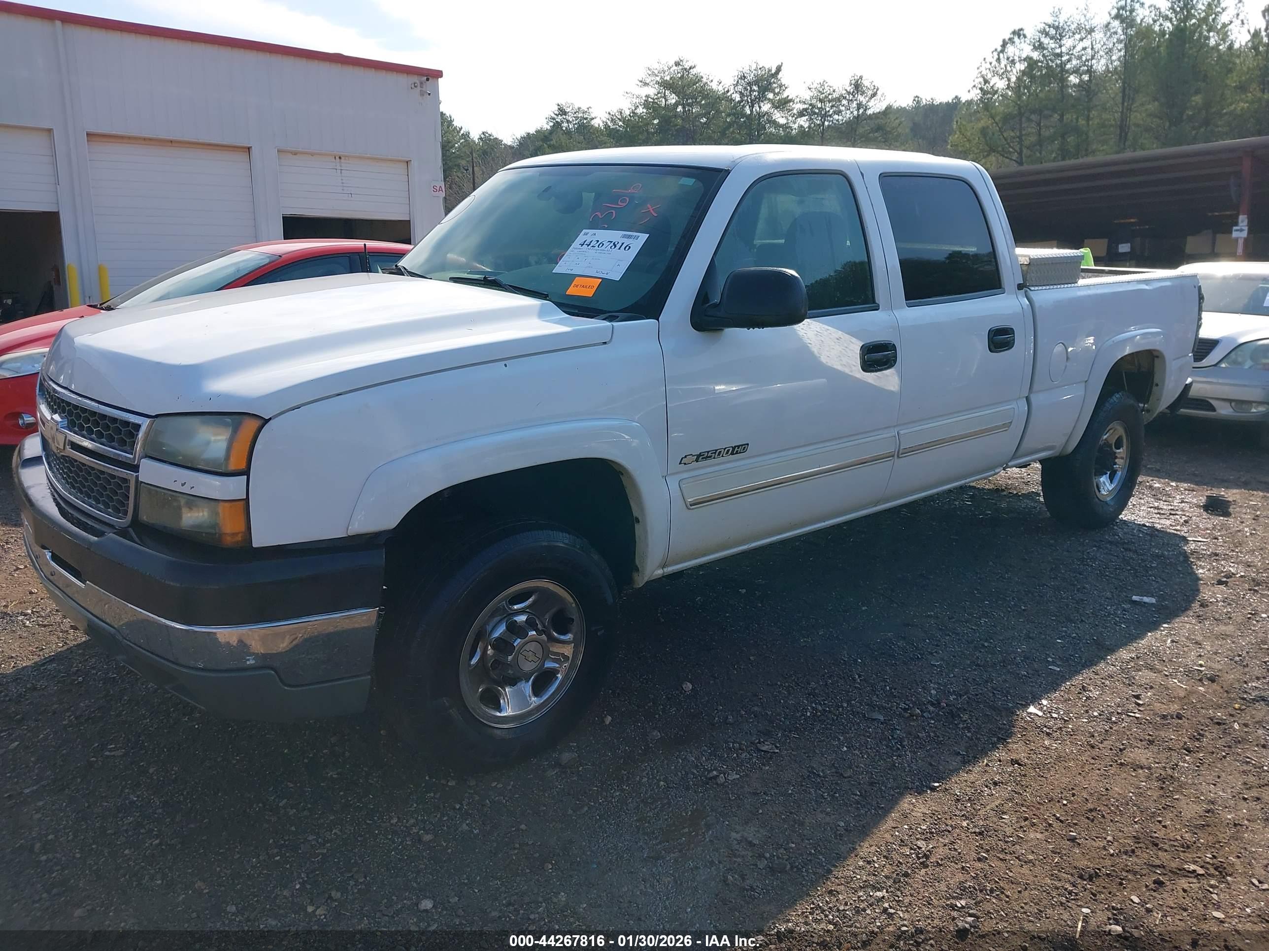 CHEVROLET SILVERADO image 2