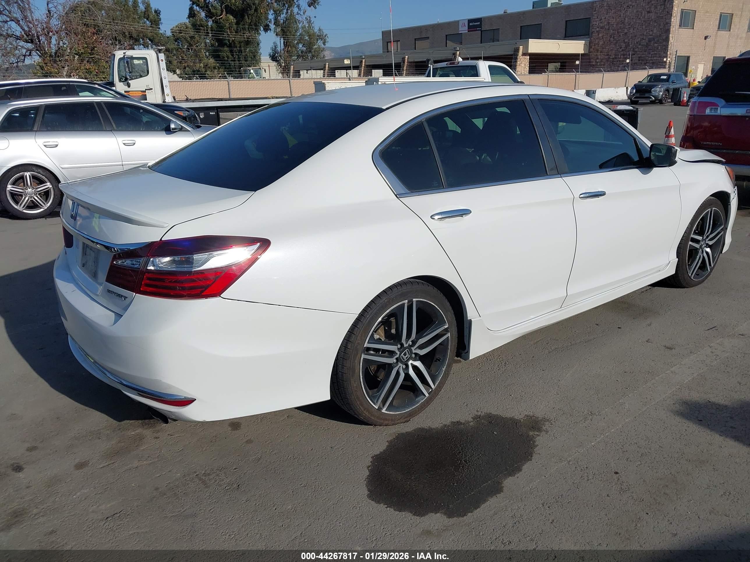 HONDA ACCORD image 4