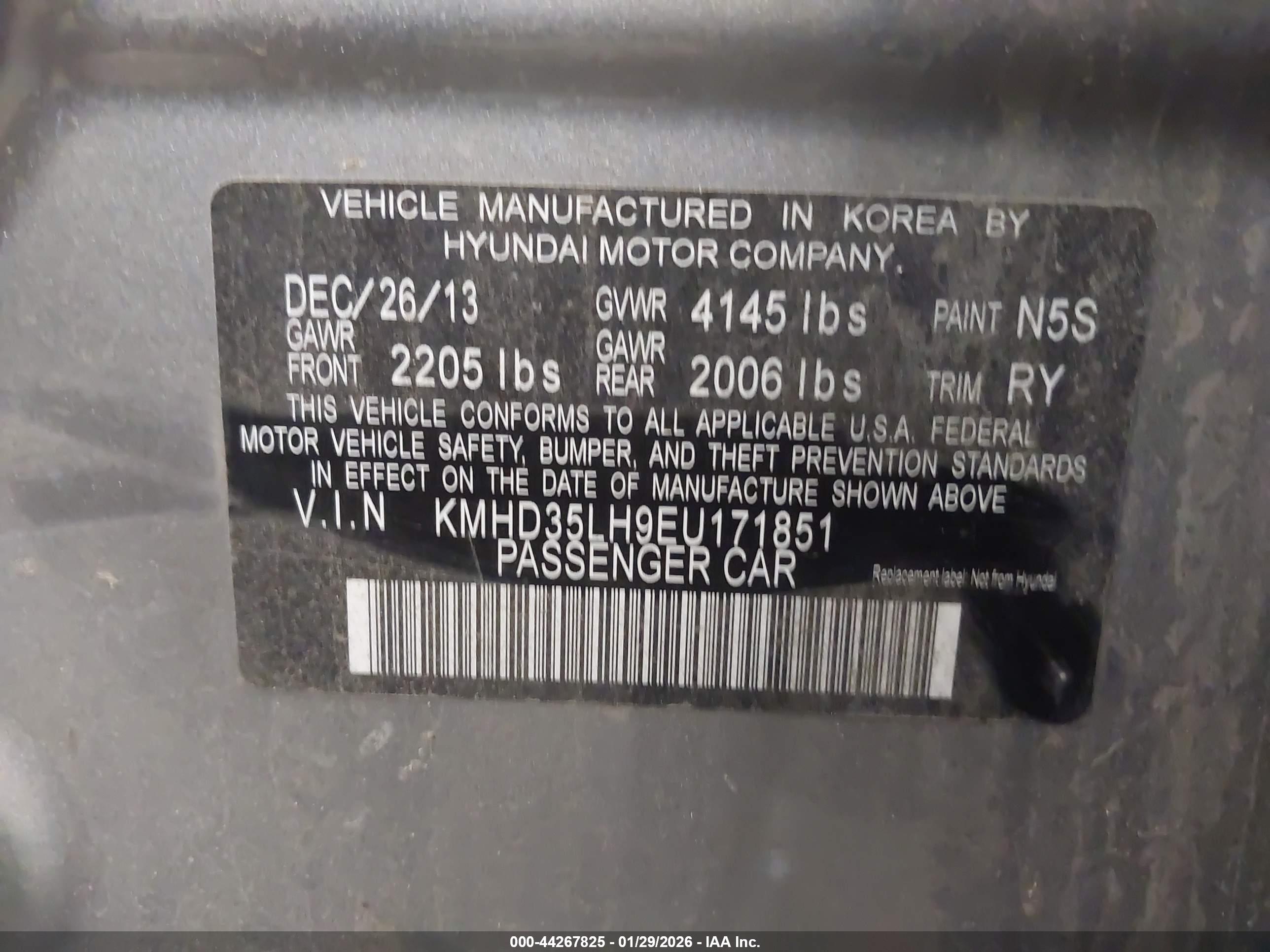 HYUNDAI ELANTRA image 9