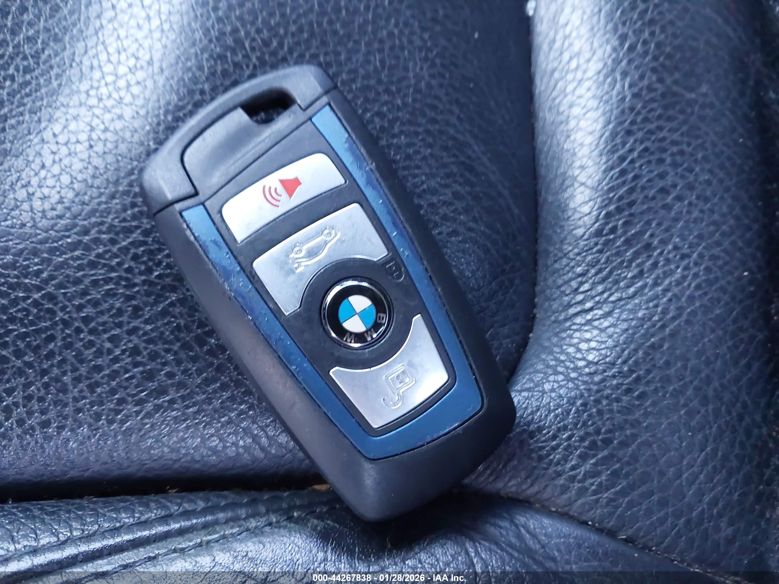 BMW 328I image 11