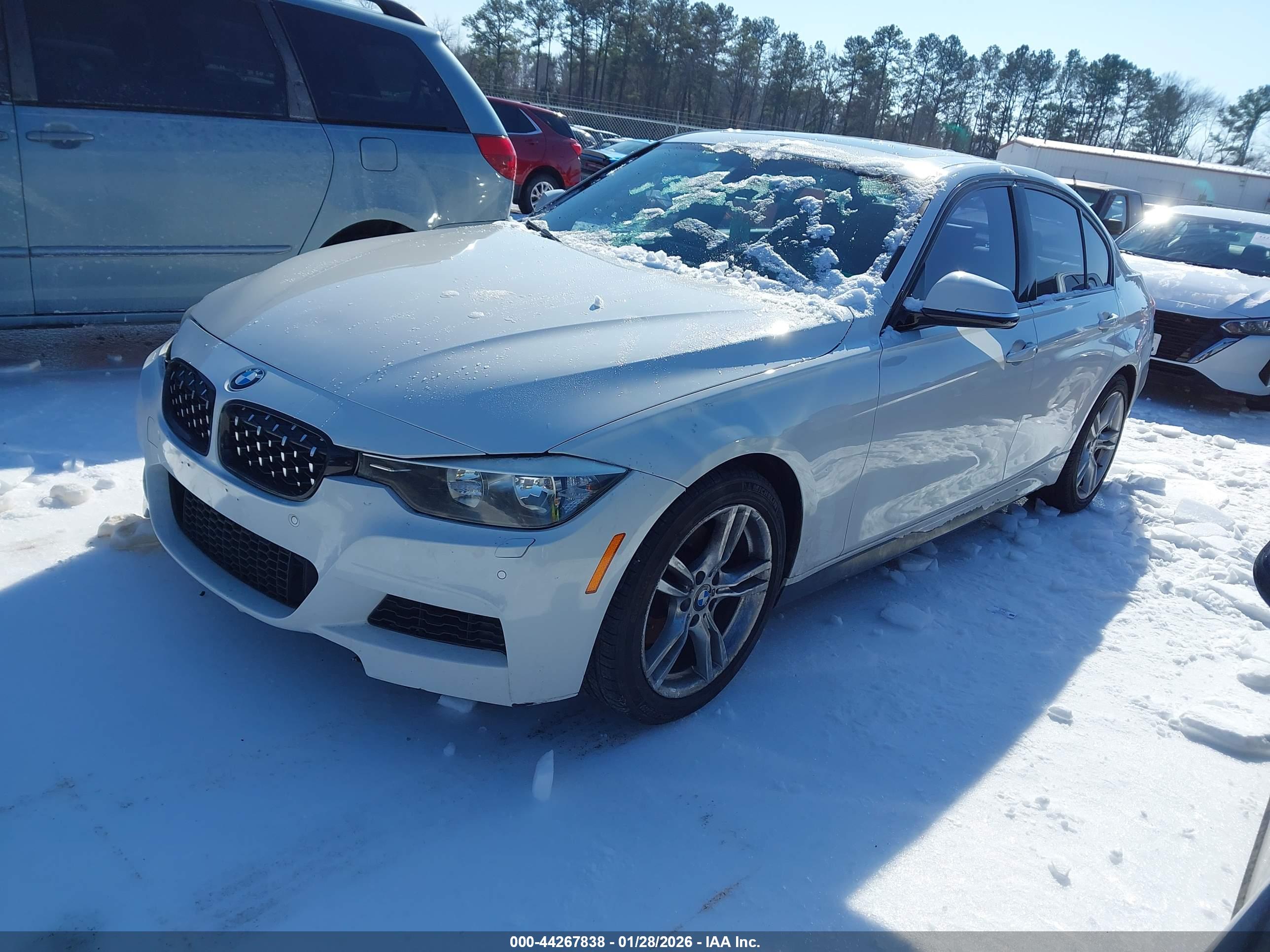 BMW 328I image 2