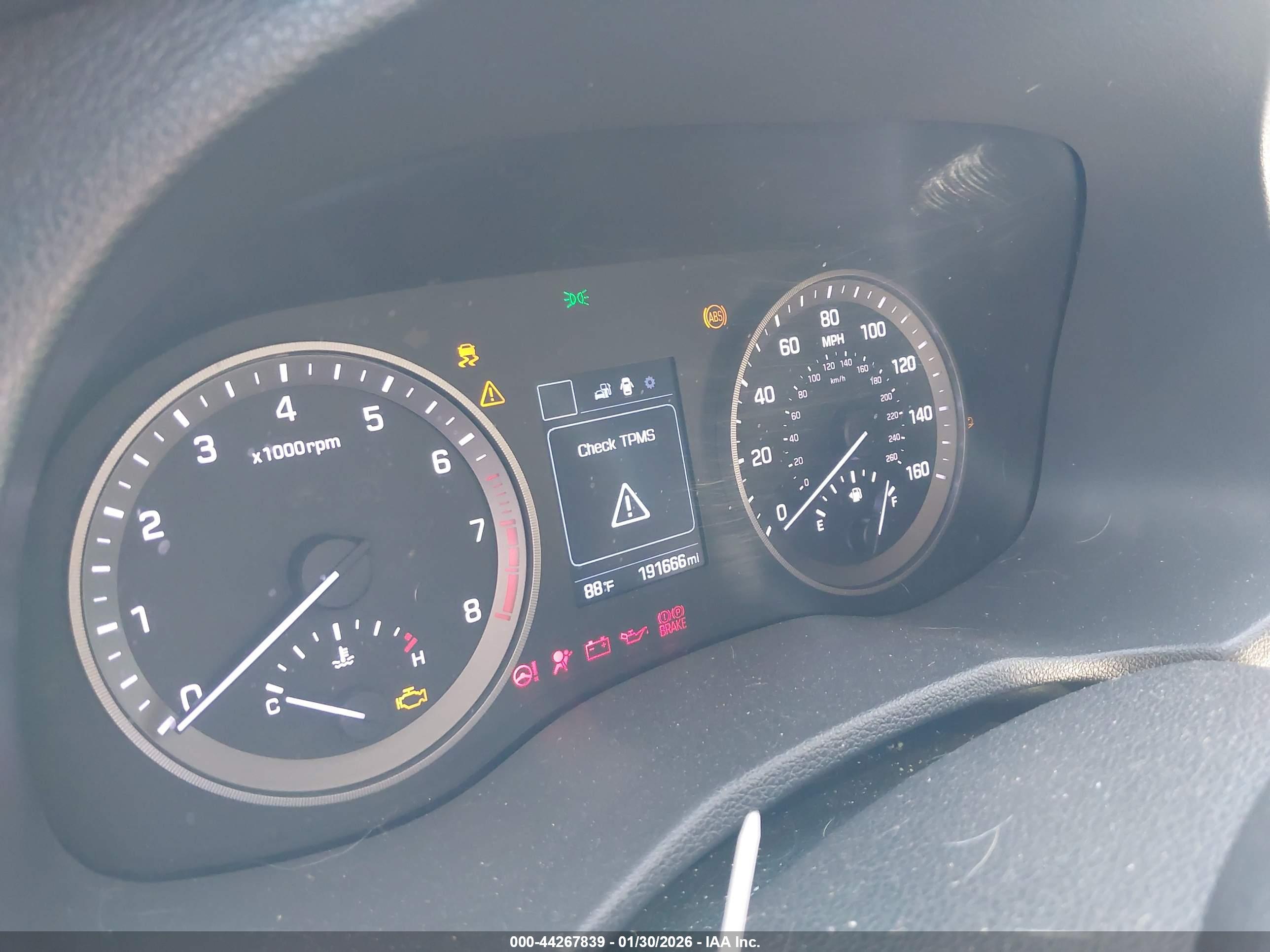 HYUNDAI TUCSON image 7
