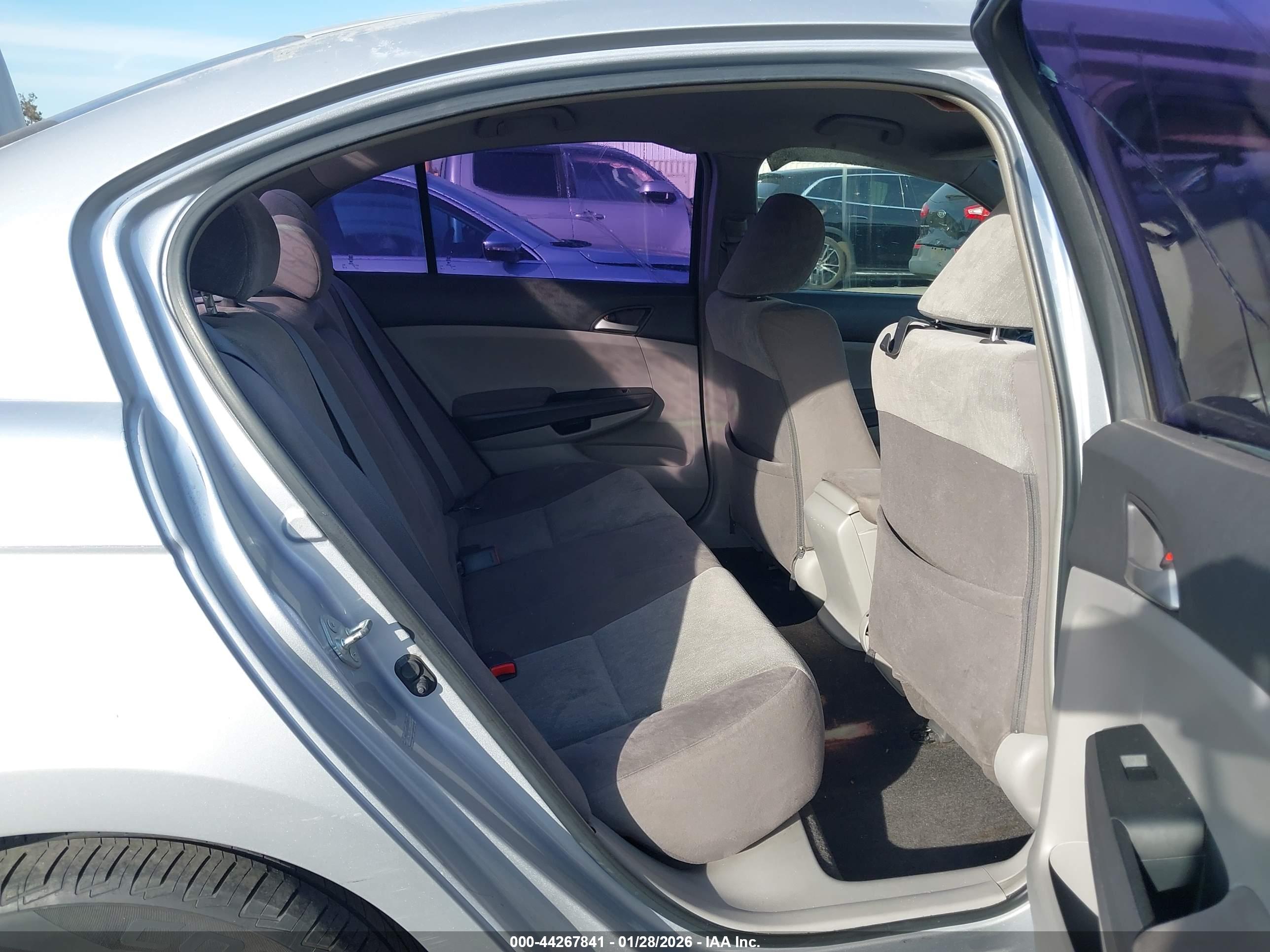 HONDA ACCORD image 8