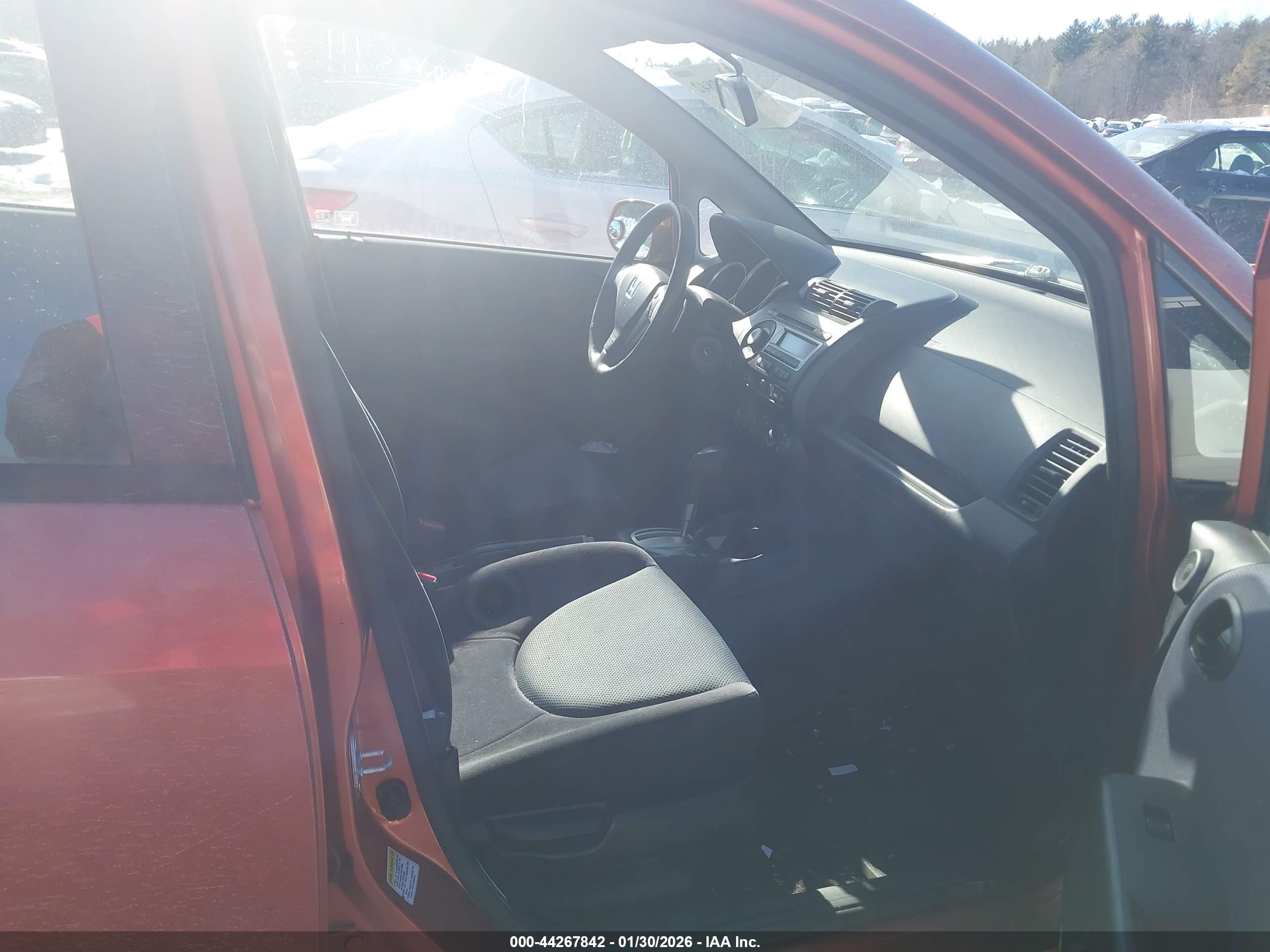 HONDA FIT image 5