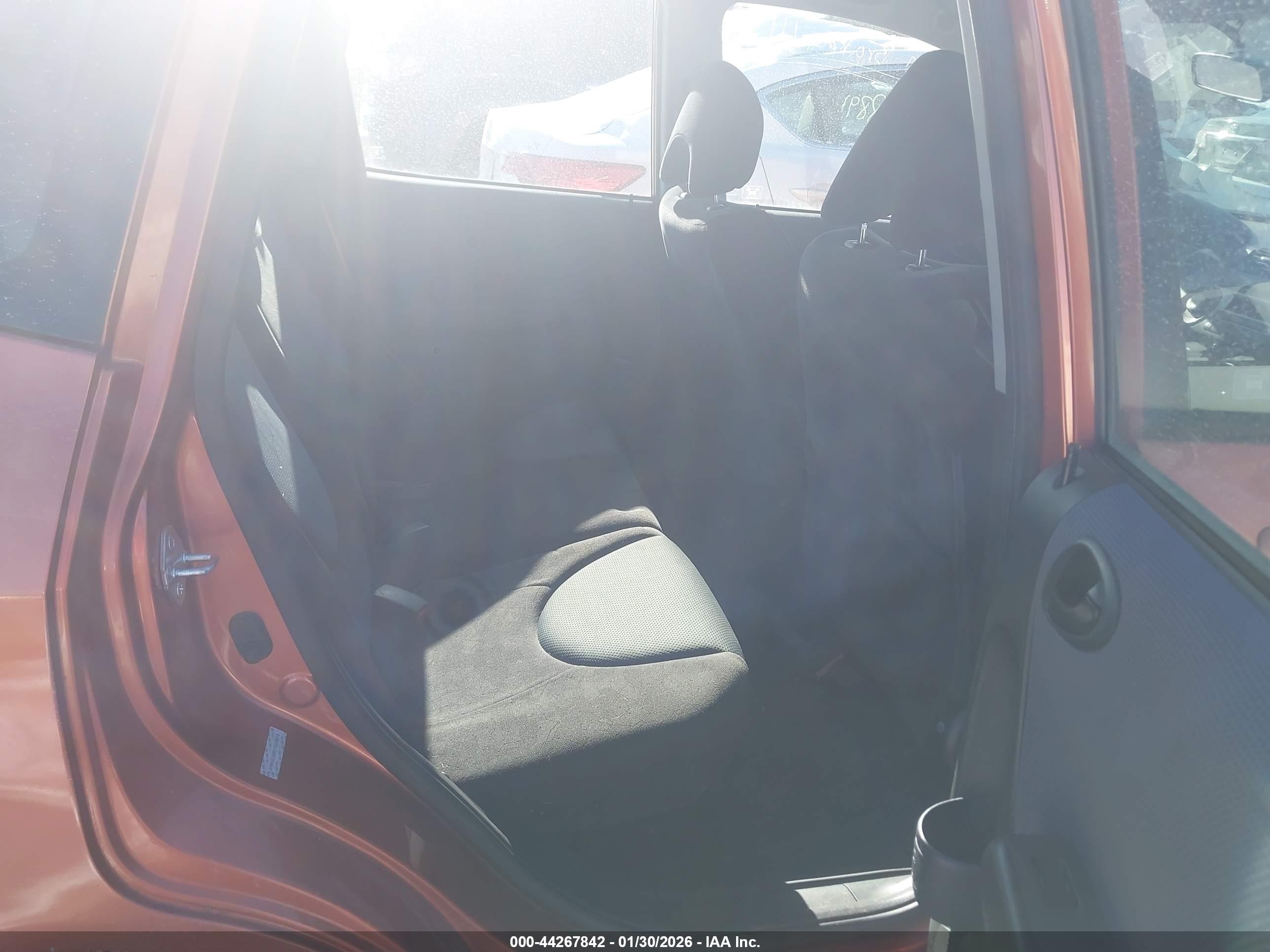HONDA FIT image 8