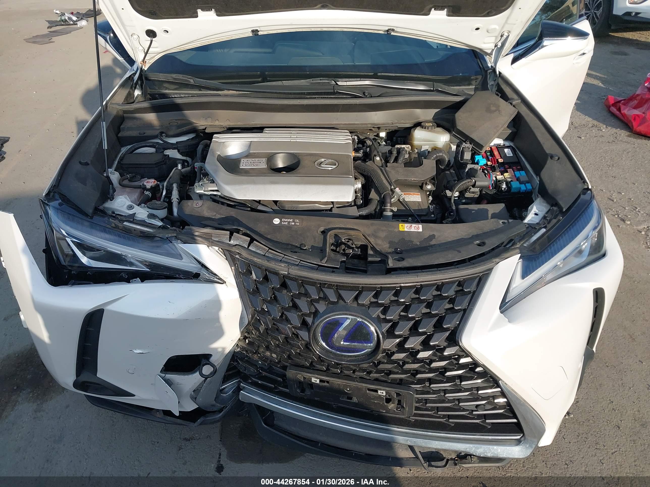 LEXUS UX image 10