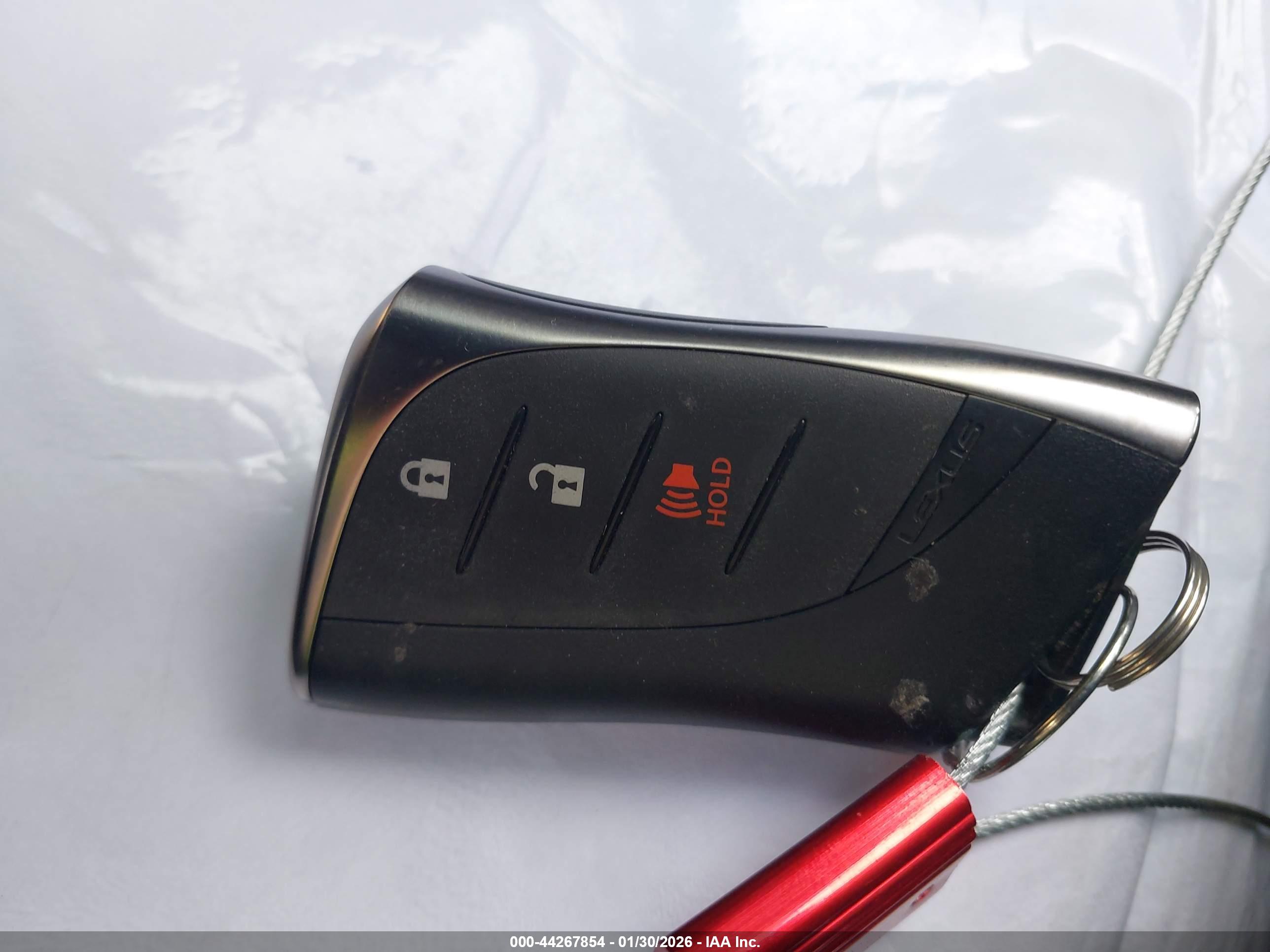 LEXUS UX image 11