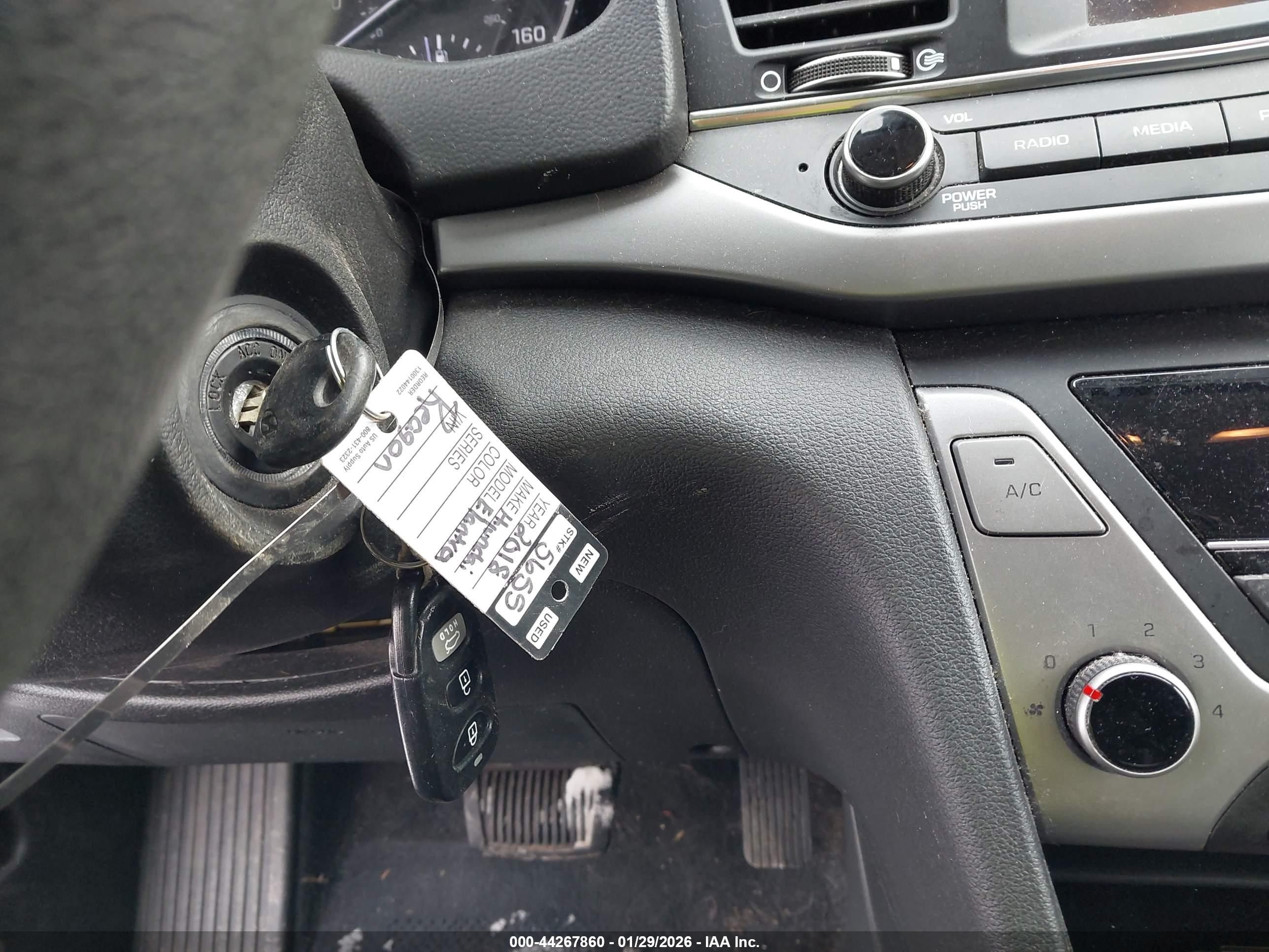 HYUNDAI ELANTRA image 11