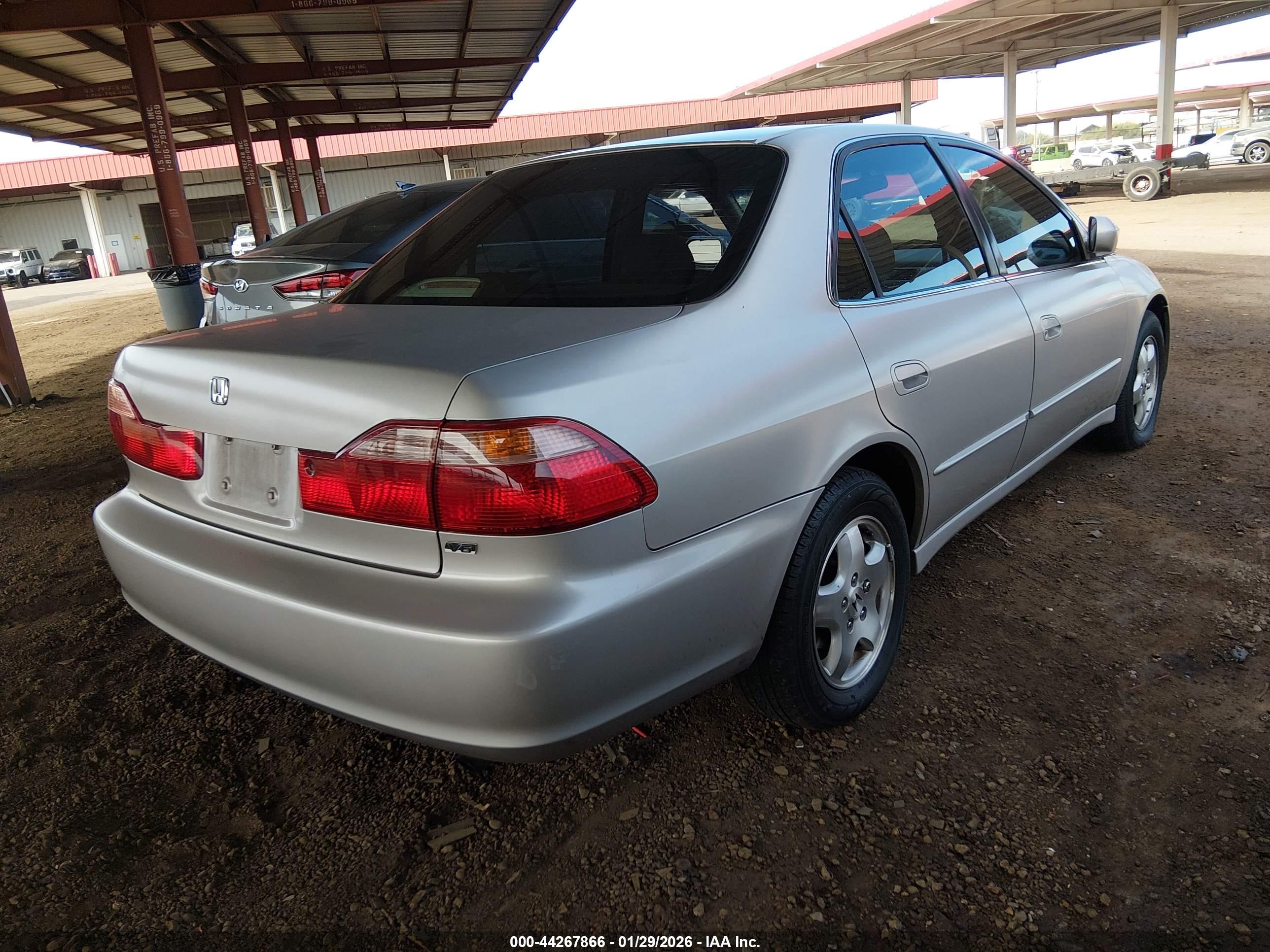 HONDA ACCORD image 4
