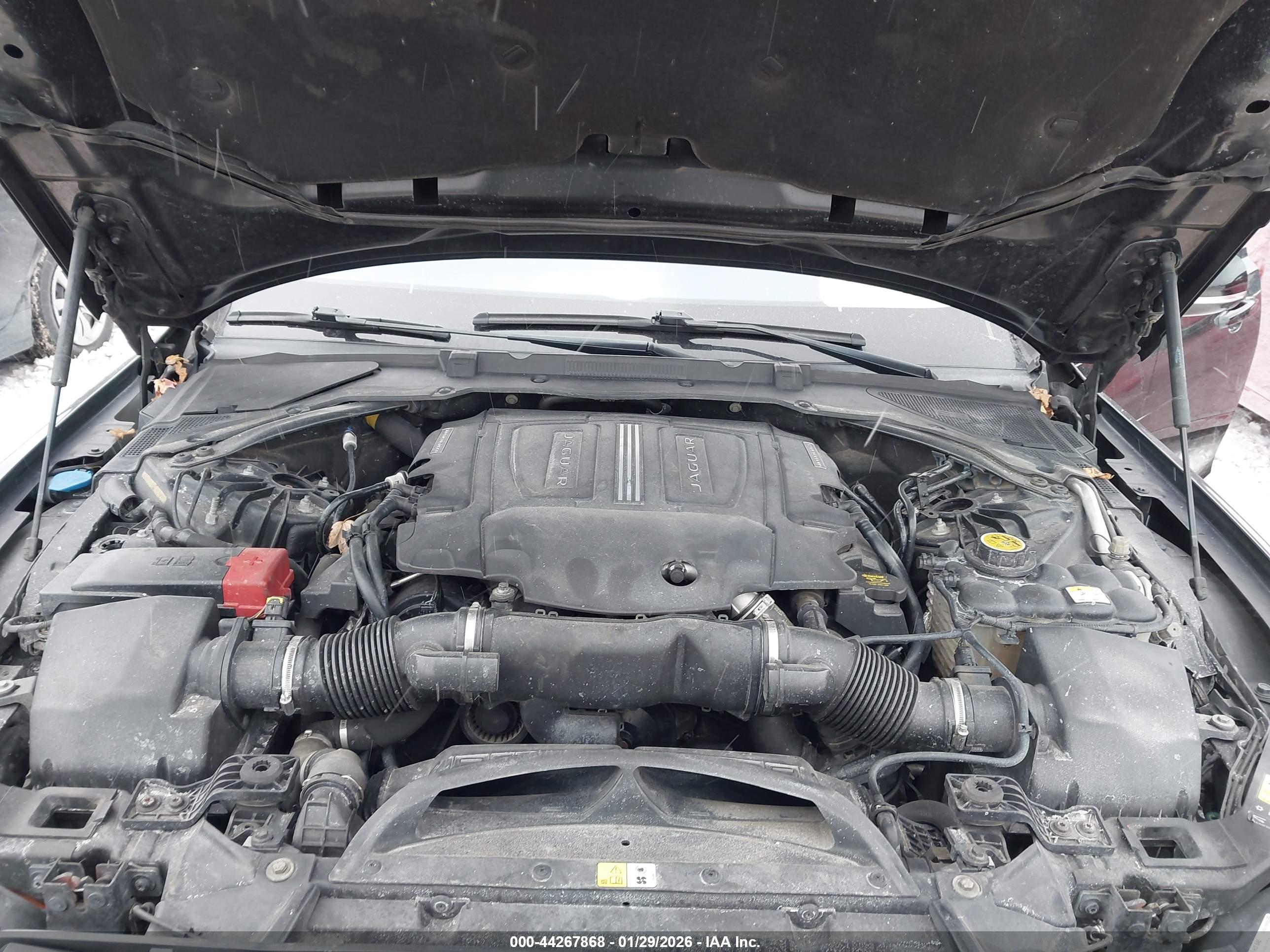 JAGUAR XF image 10
