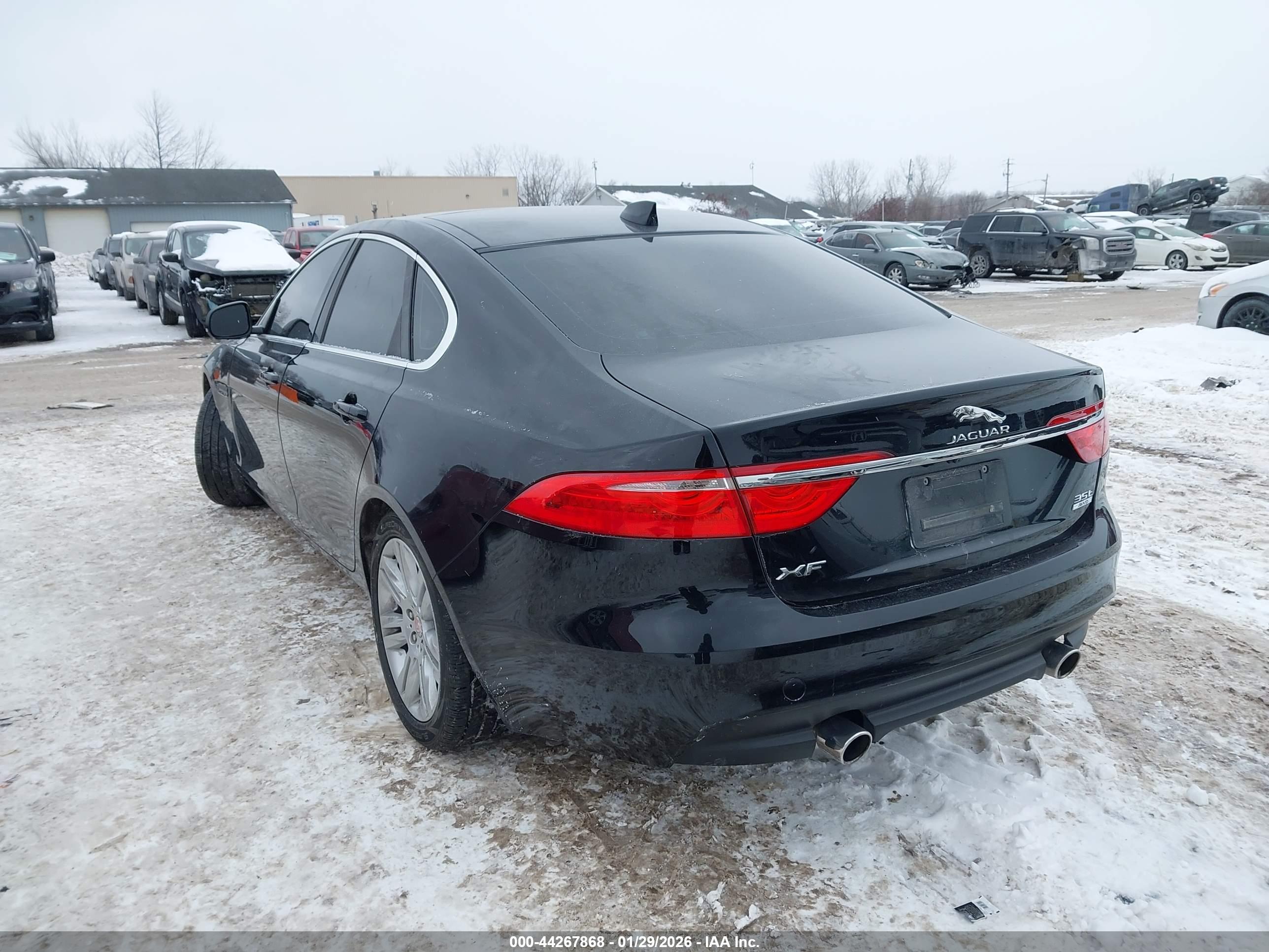 JAGUAR XF image 3