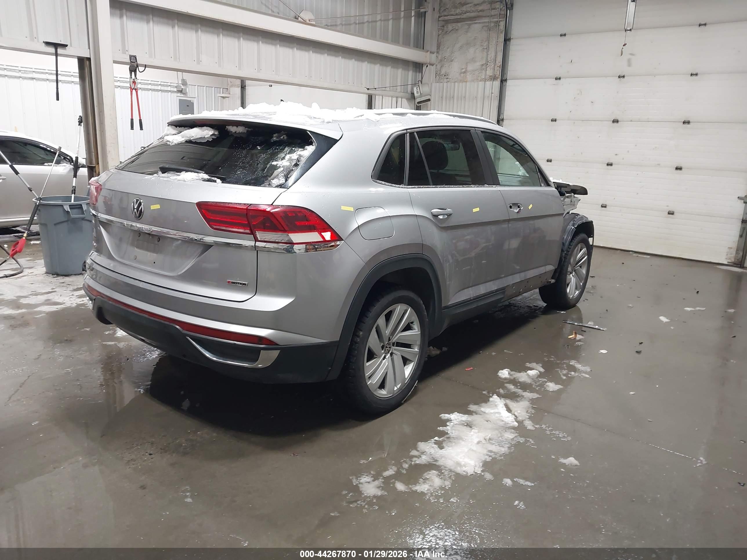 VOLKSWAGEN ATLAS image 4
