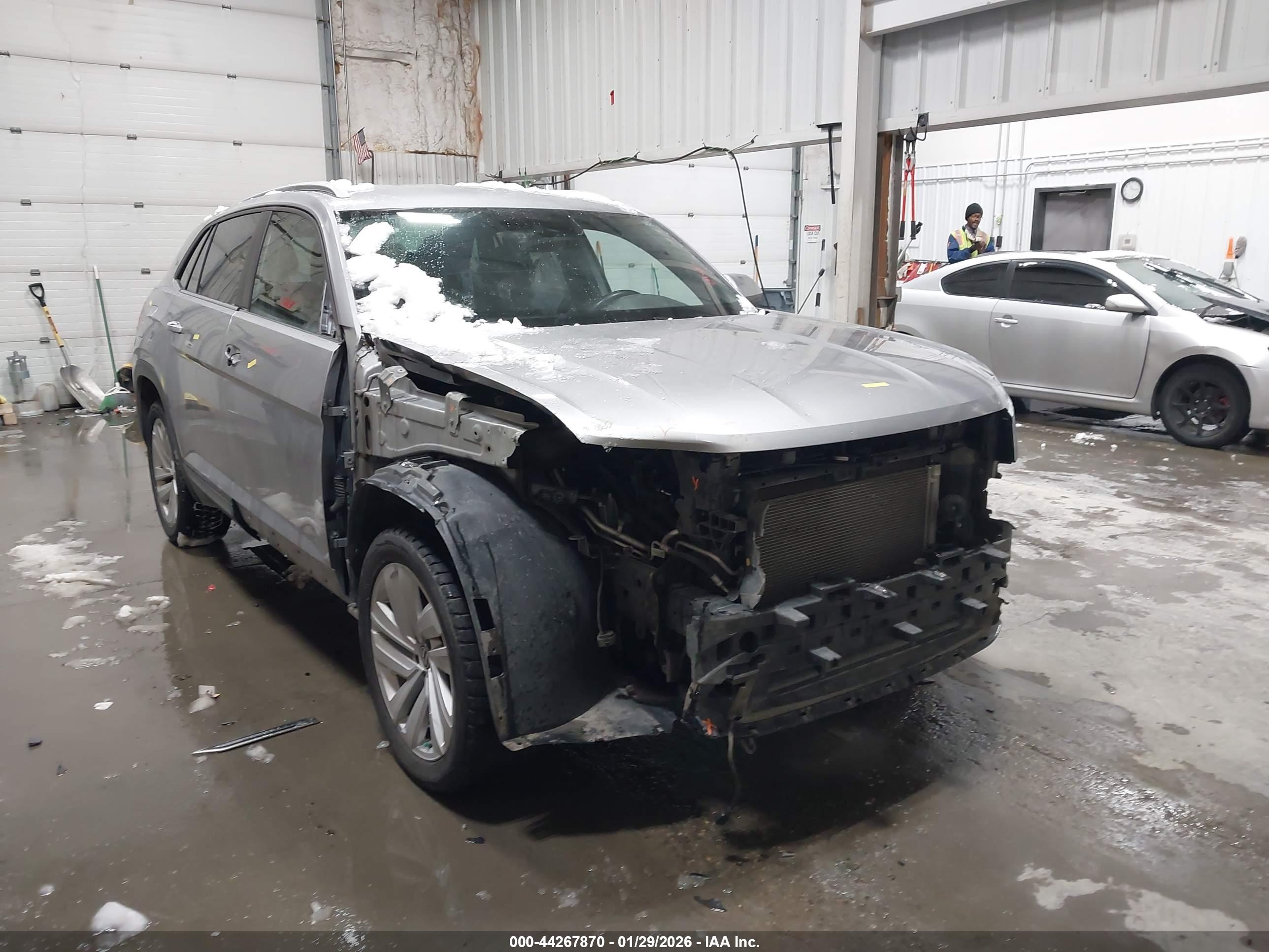 VOLKSWAGEN ATLAS image 6