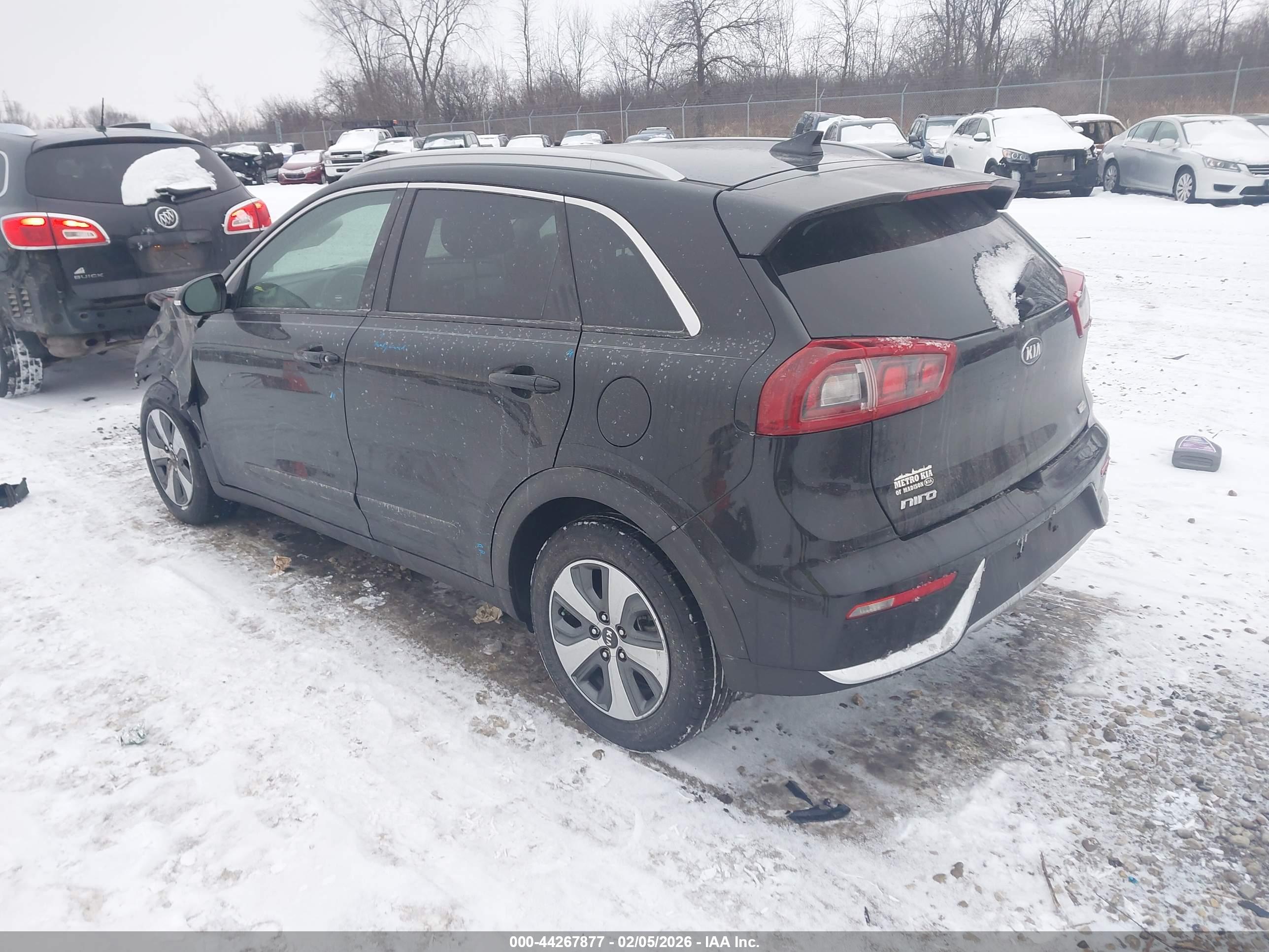 KIA NIRO image 3