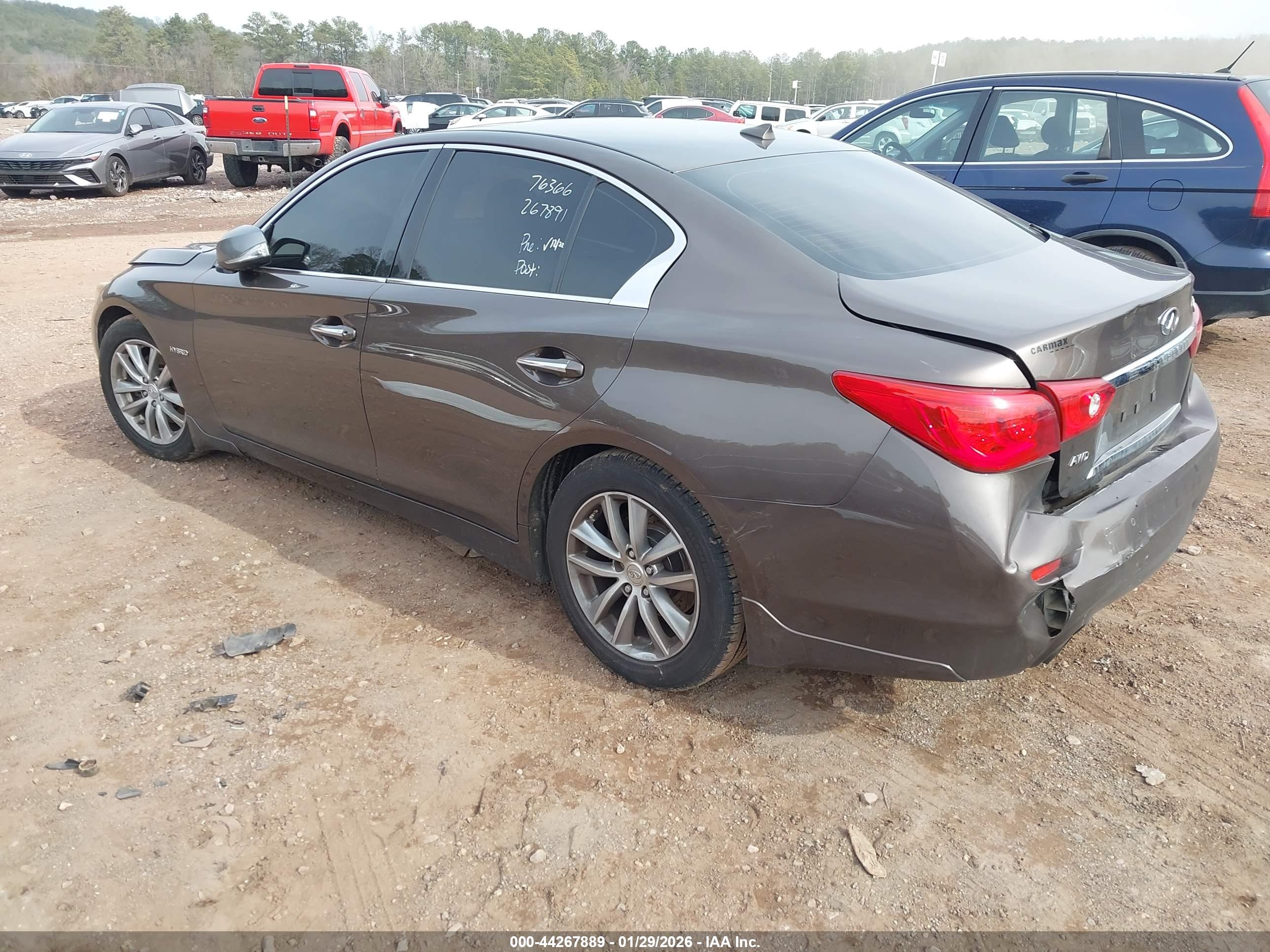 INFINITI Q50 image 3