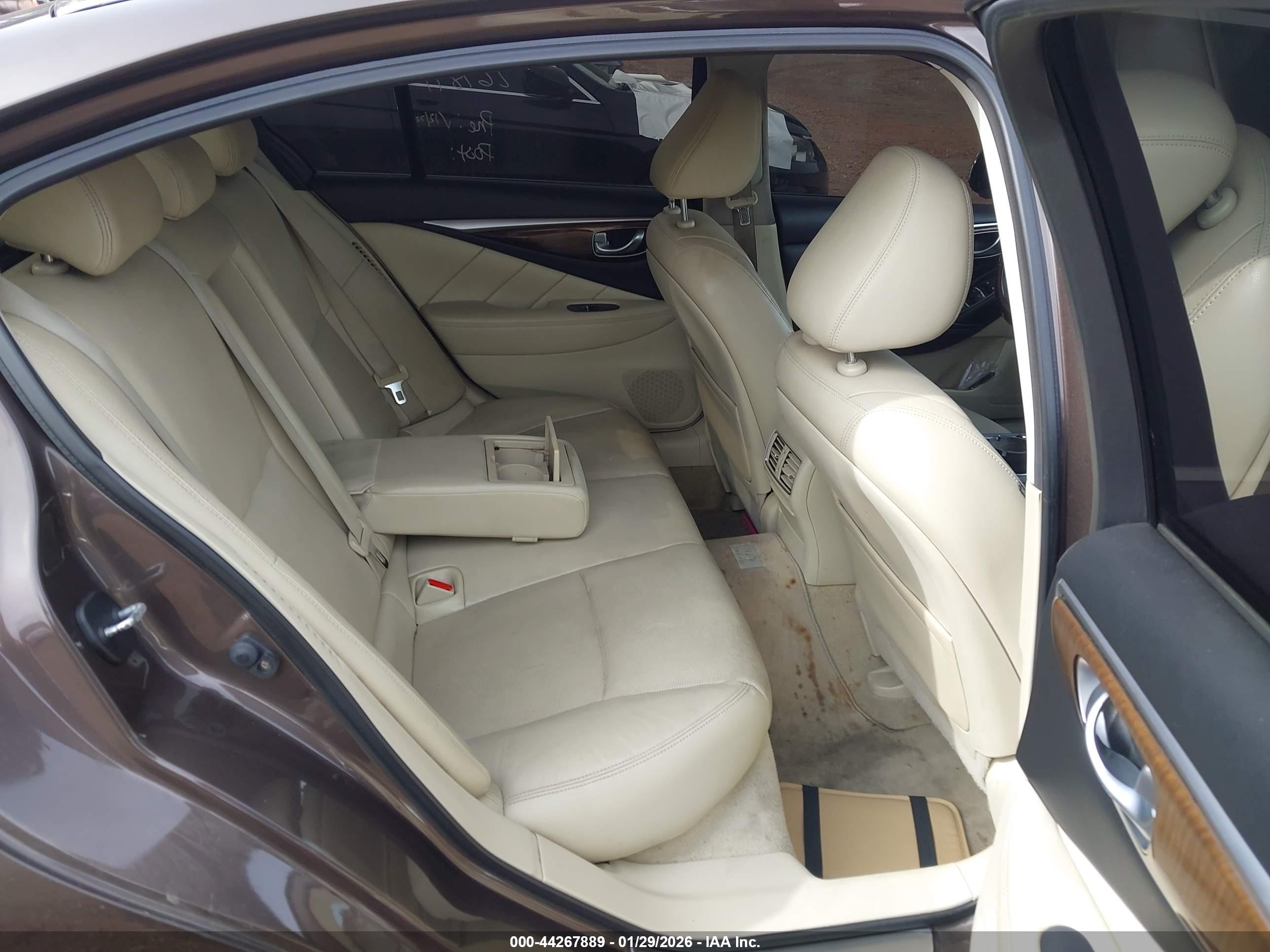 INFINITI Q50 image 8