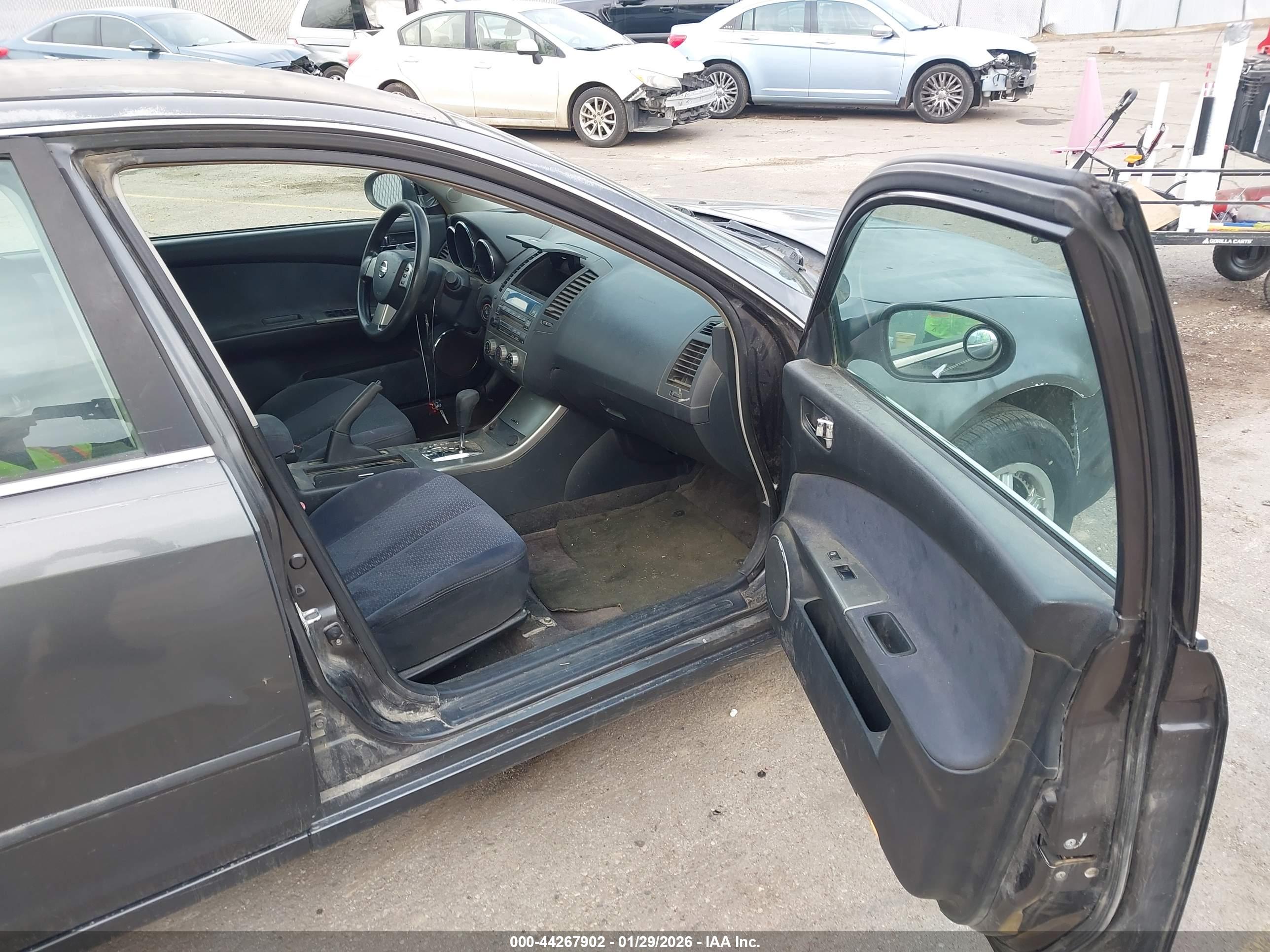 NISSAN ALTIMA image 5