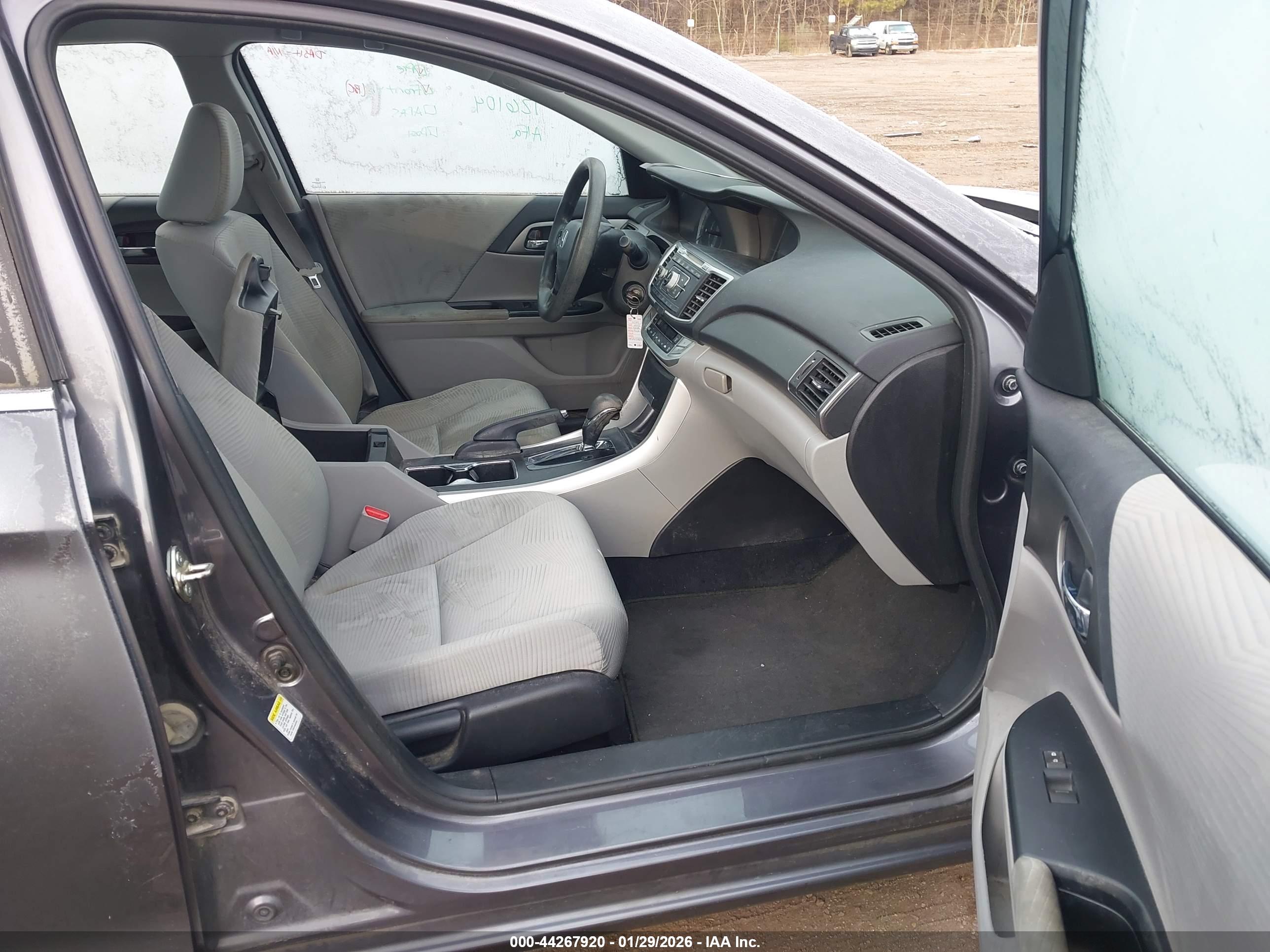 HONDA ACCORD image 5