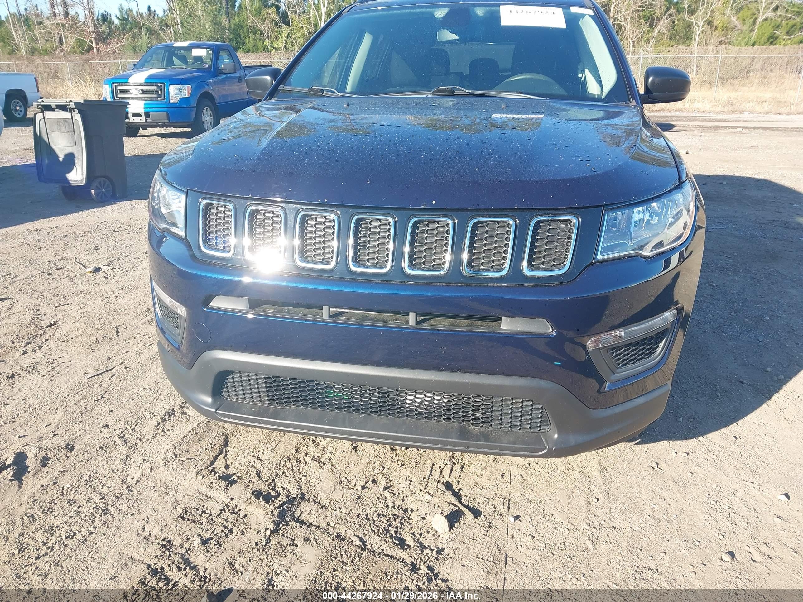 JEEP COMPASS image 6