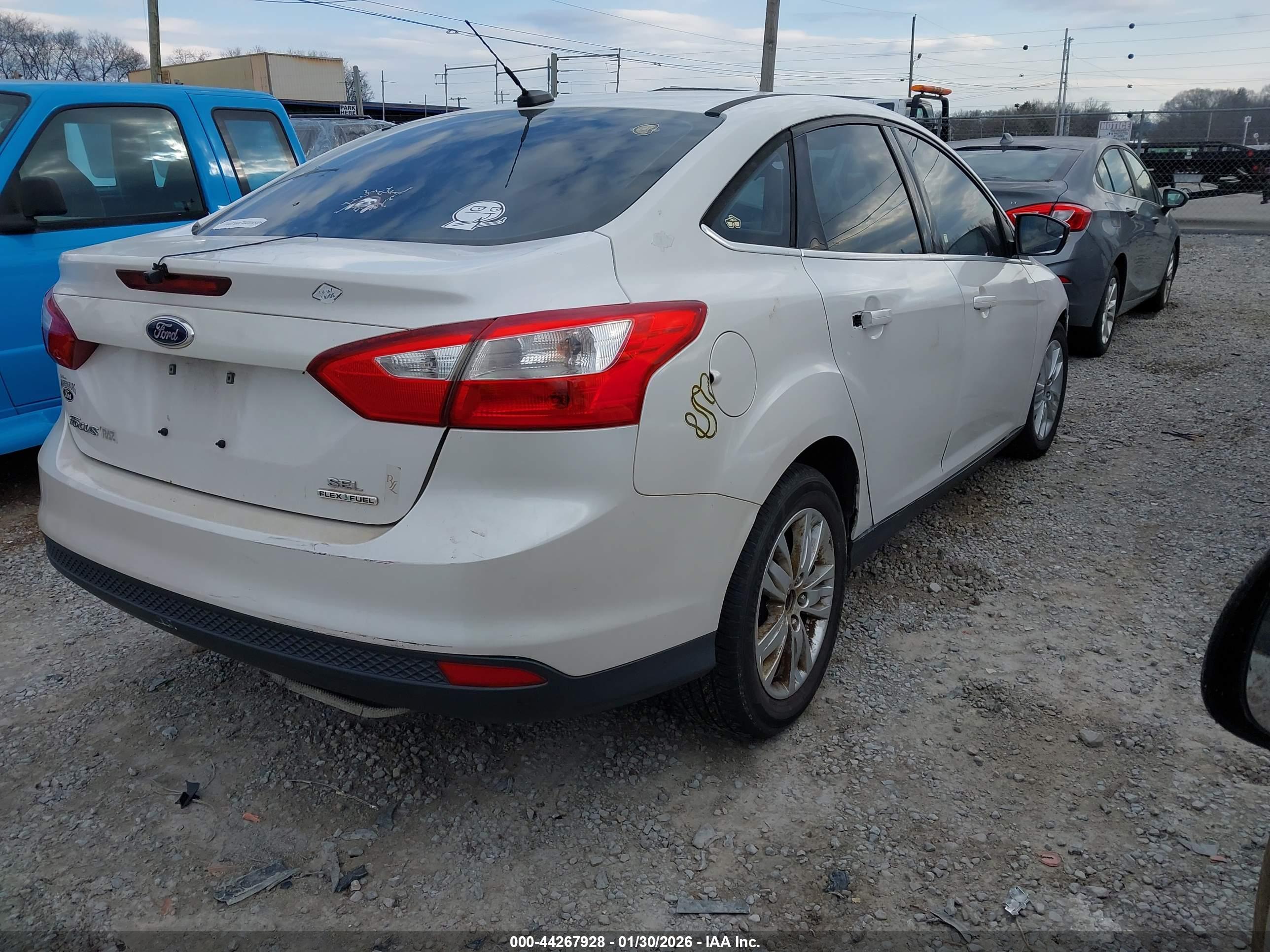 FORD FOCUS image 4