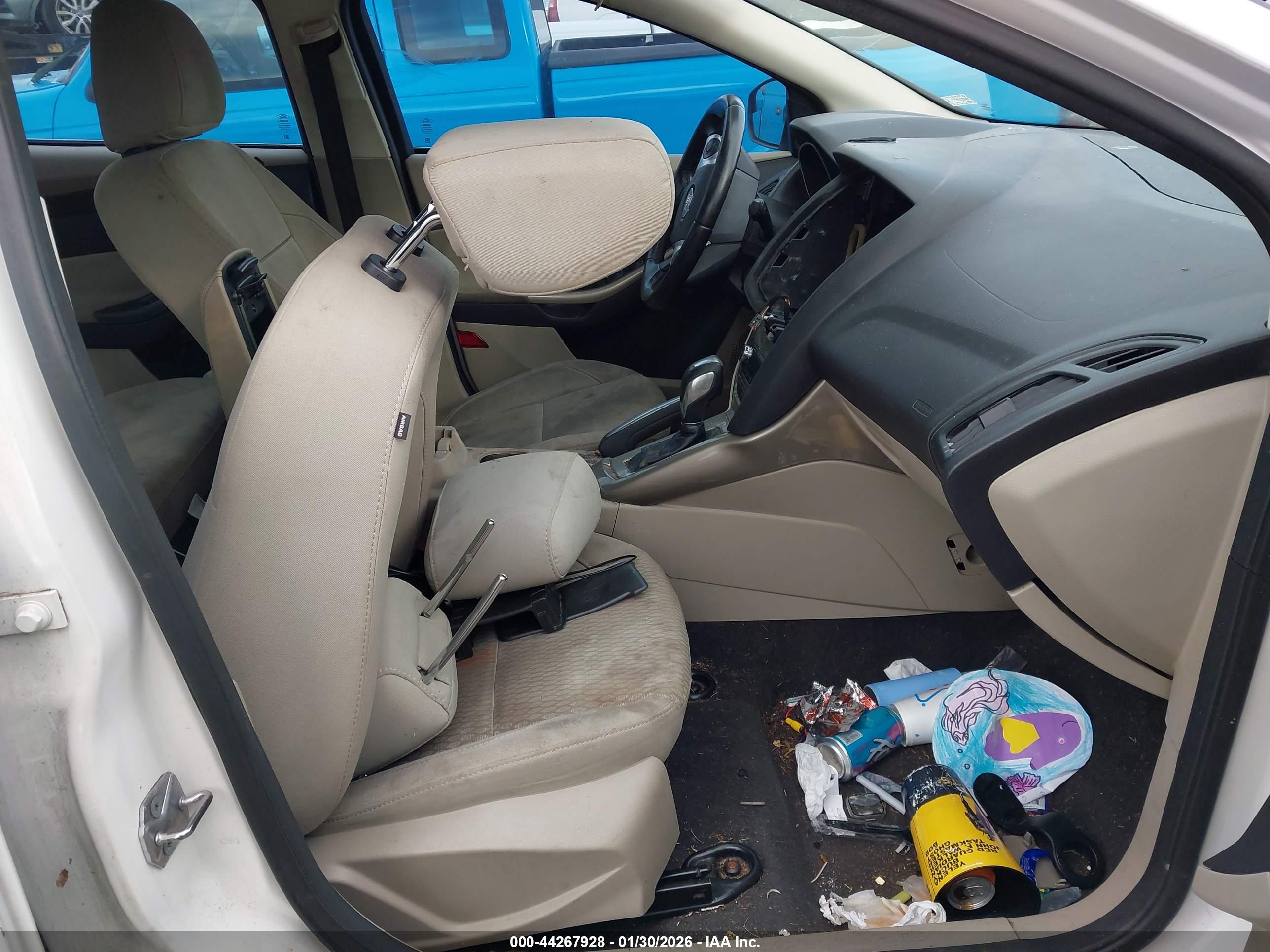 FORD FOCUS image 5