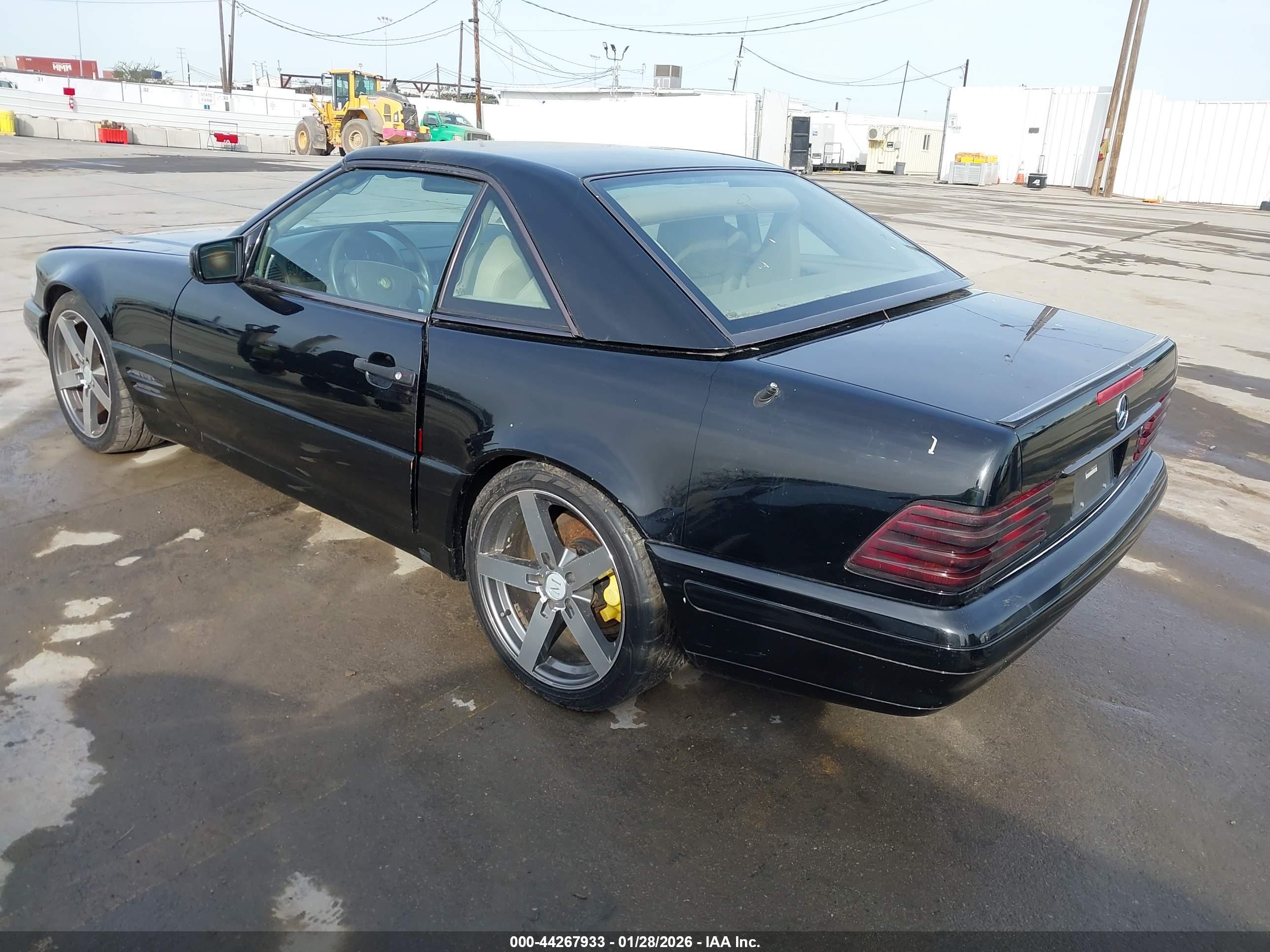 MERCEDES-BENZ SL image 3