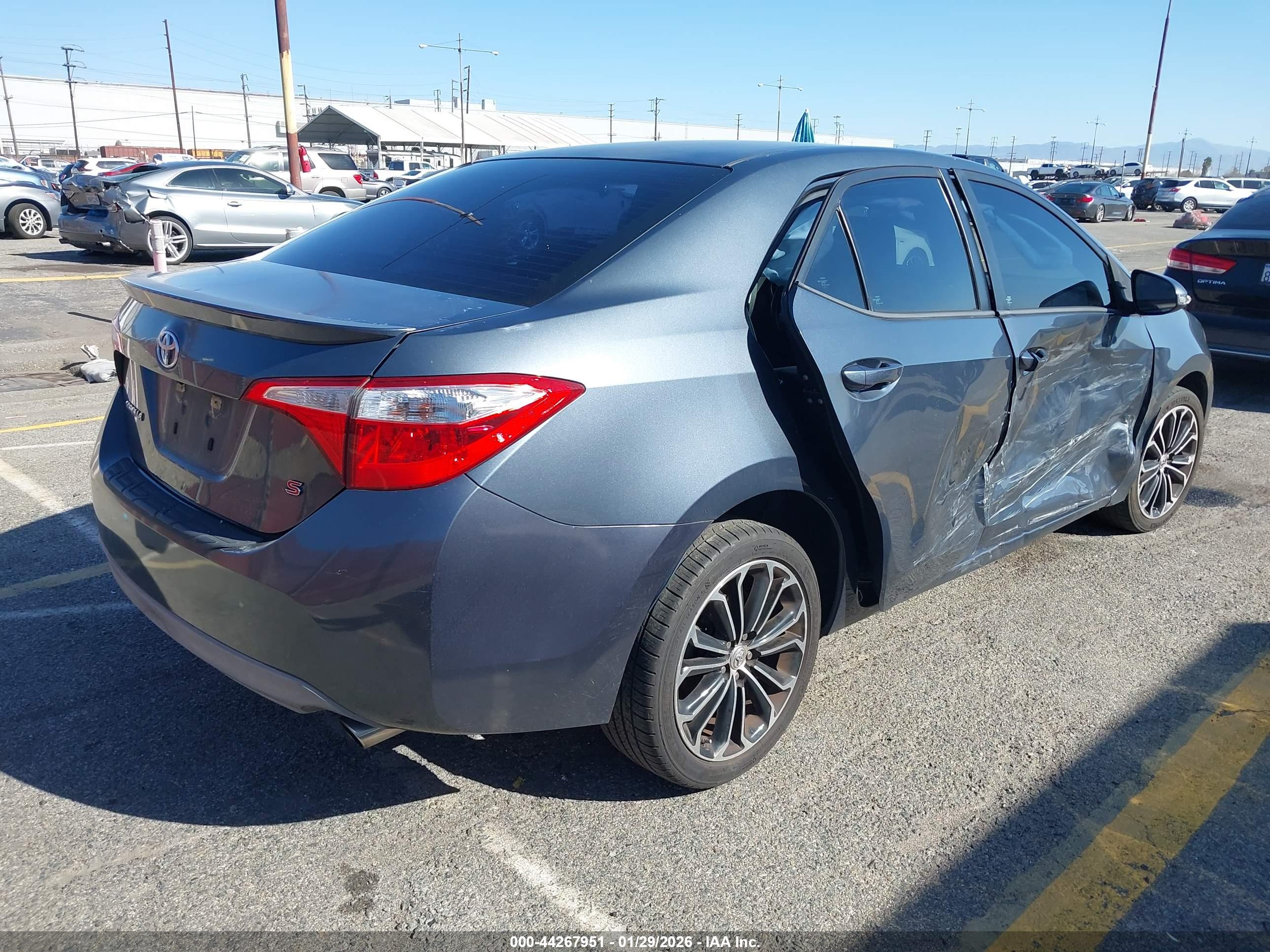 TOYOTA COROLLA image 4