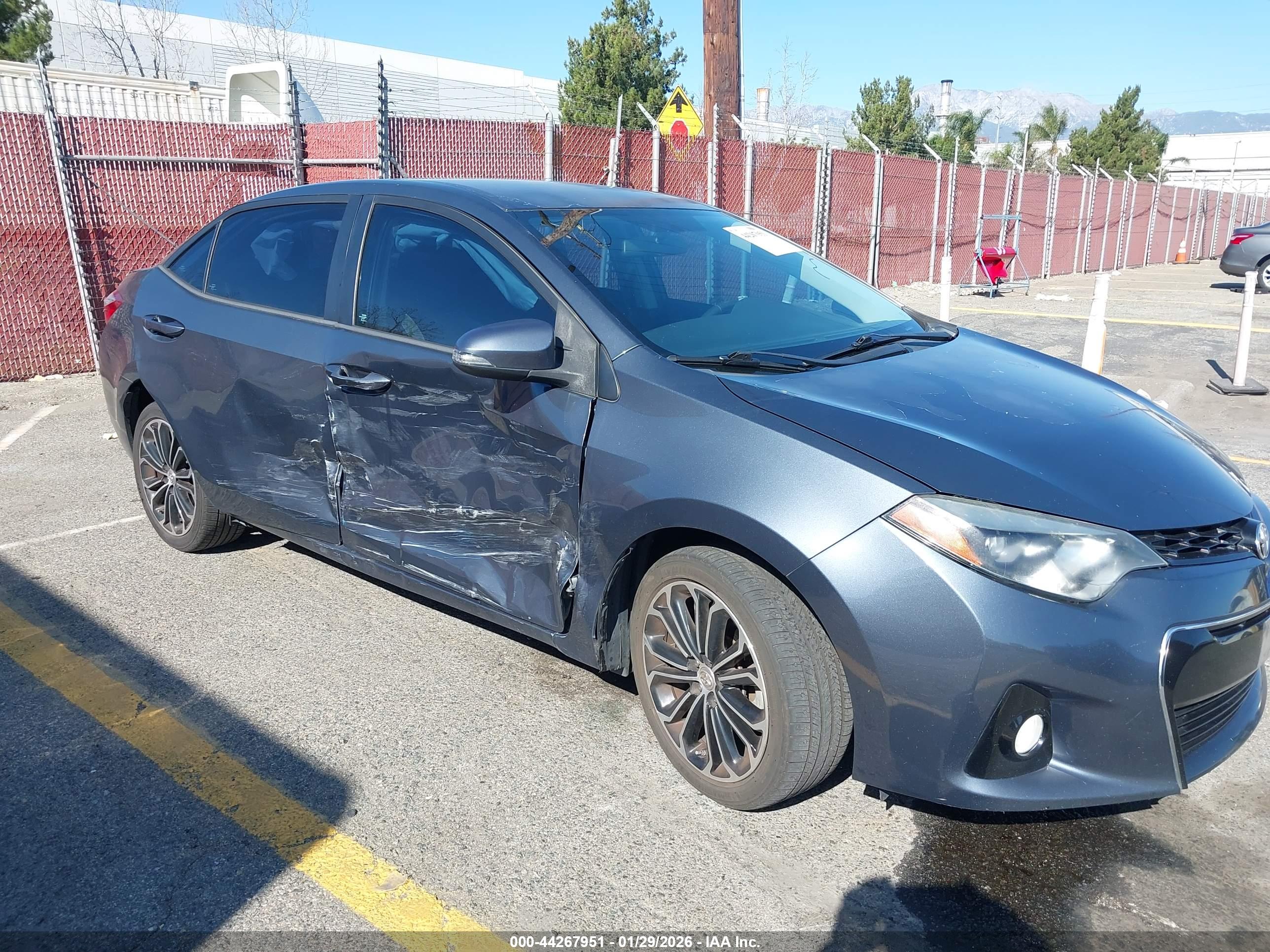 TOYOTA COROLLA image 6