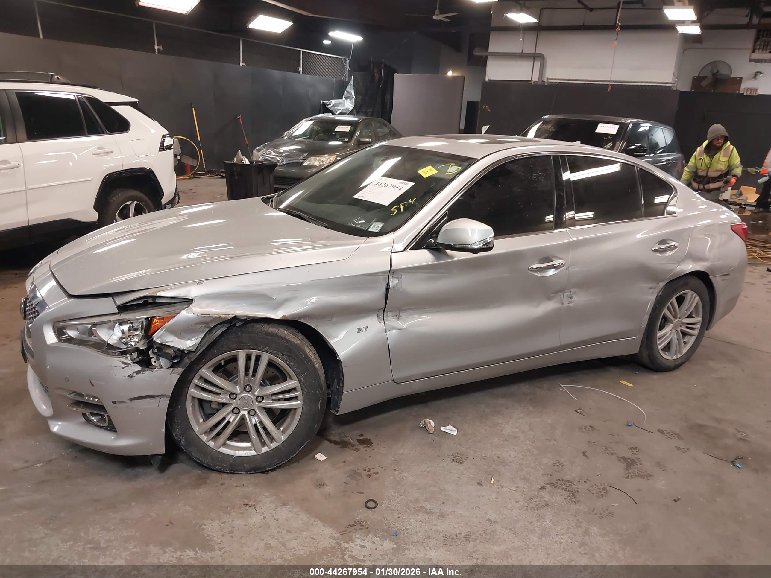 INFINITI Q50 image 6