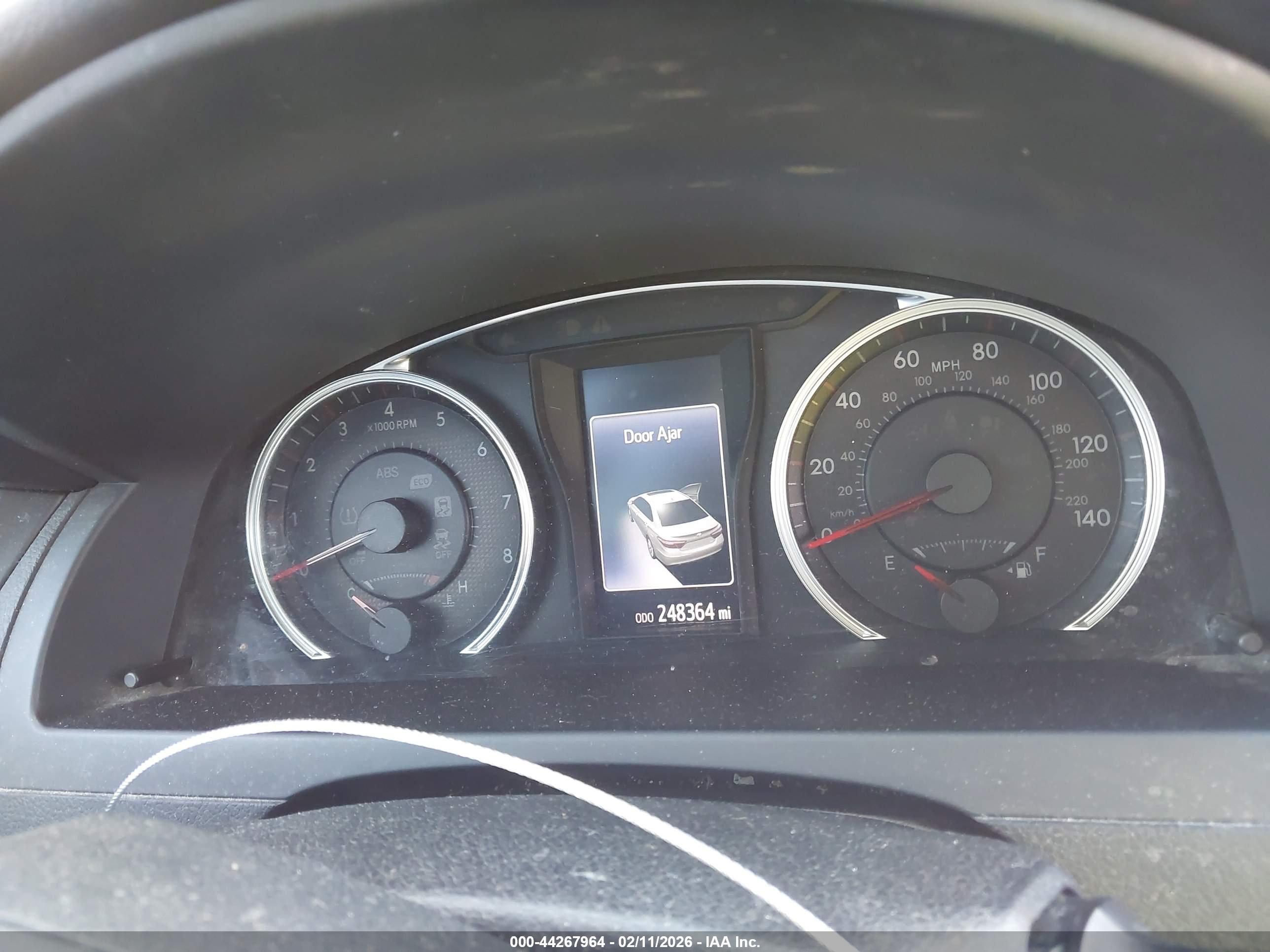 TOYOTA CAMRY image 7