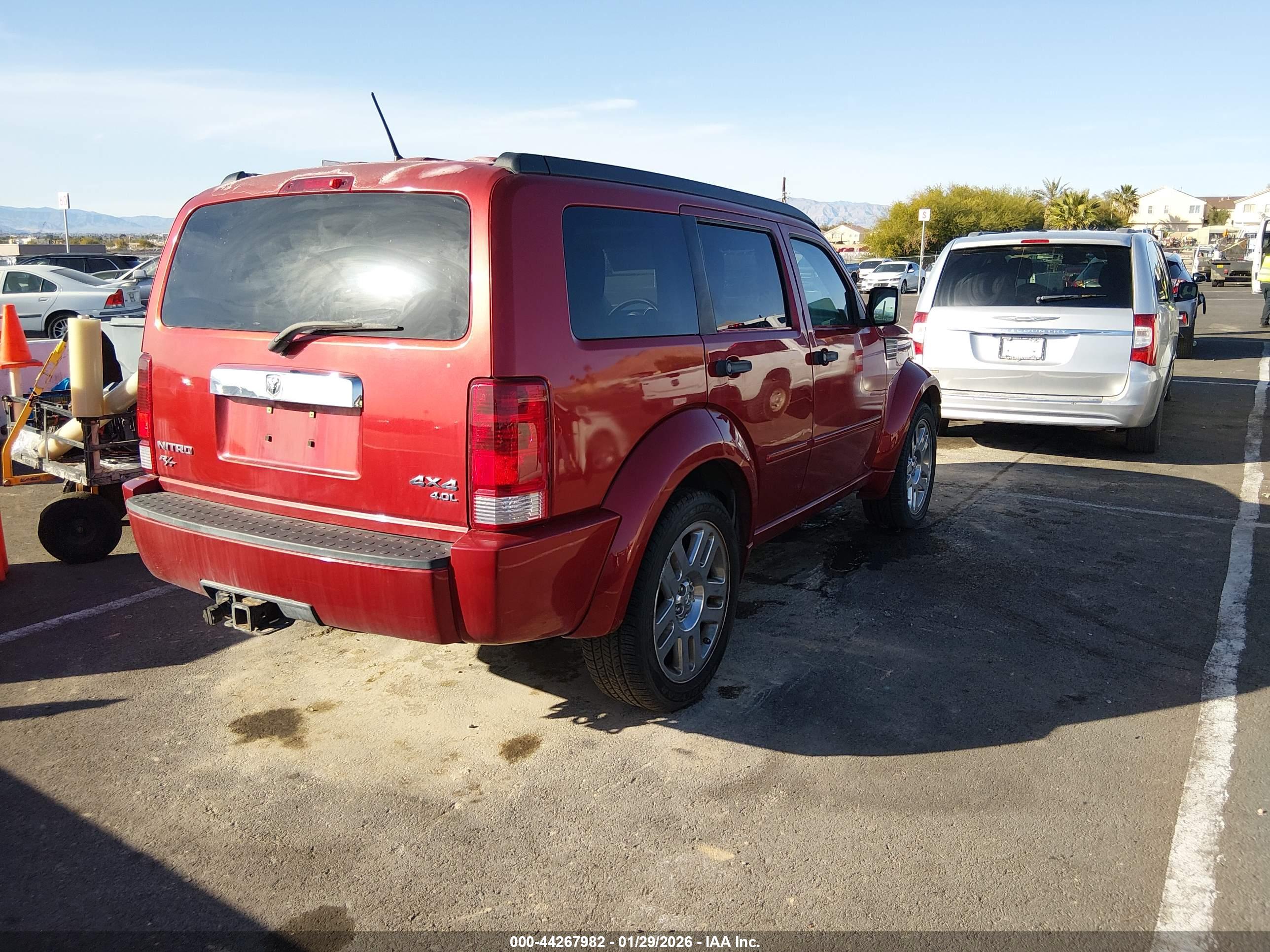DODGE NITRO image 4