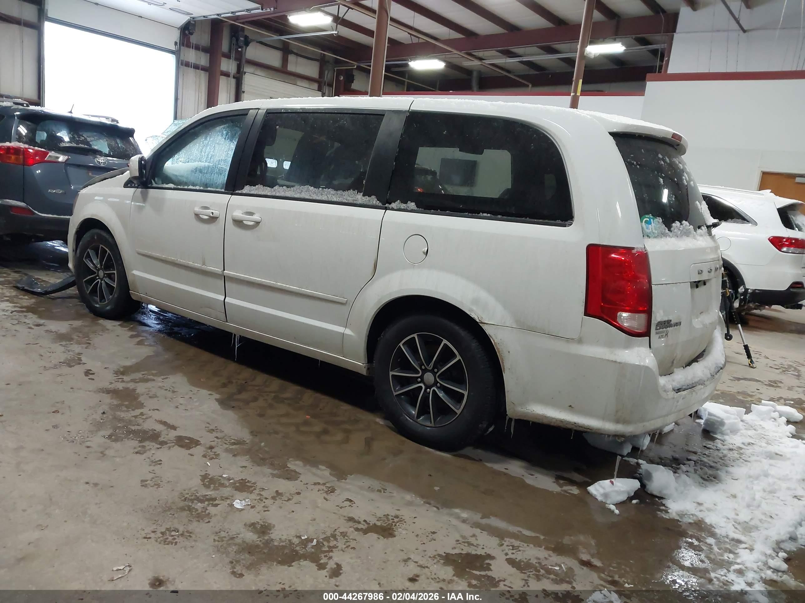 DODGE GRAND image 3