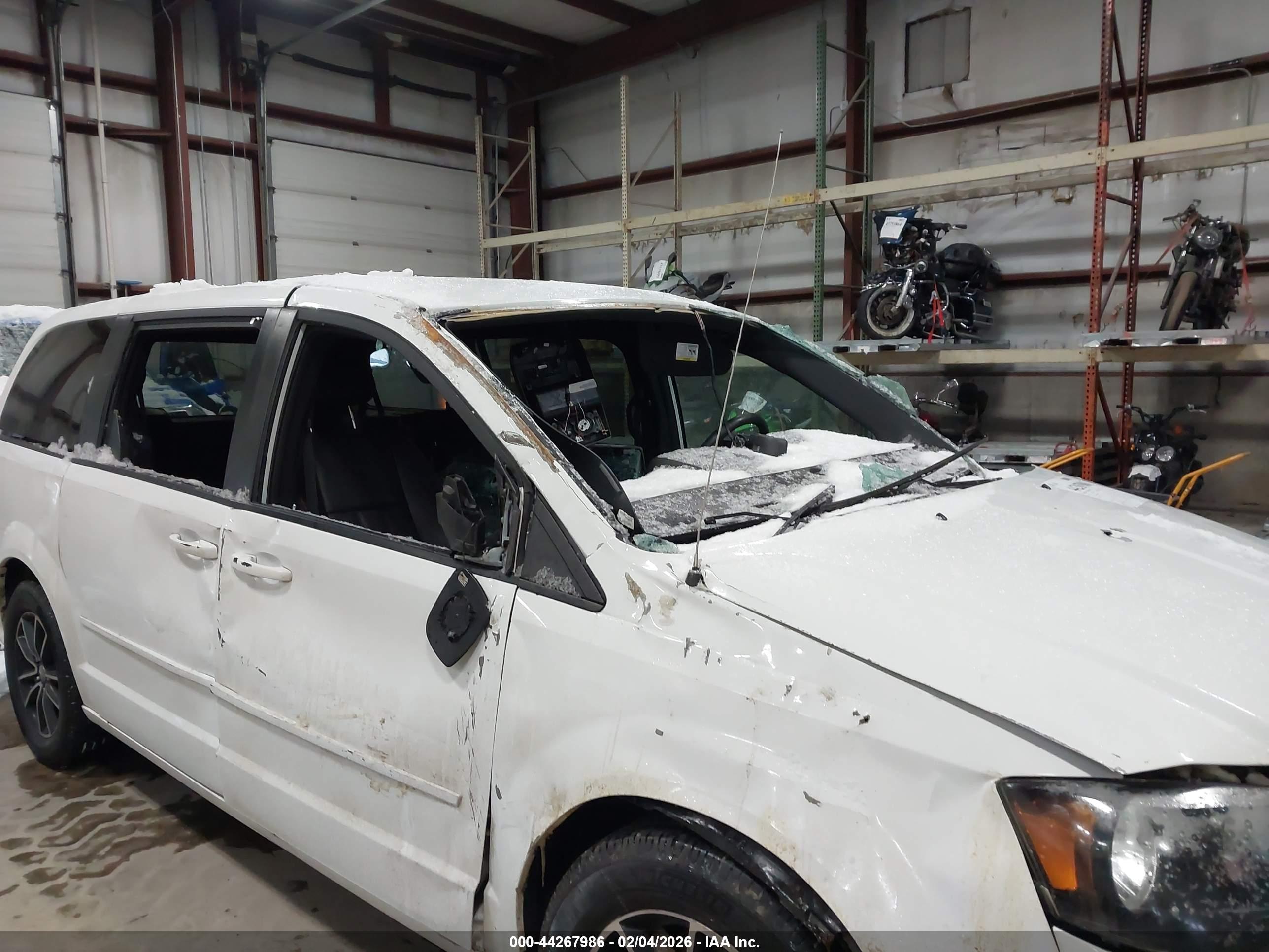 DODGE GRAND image 6