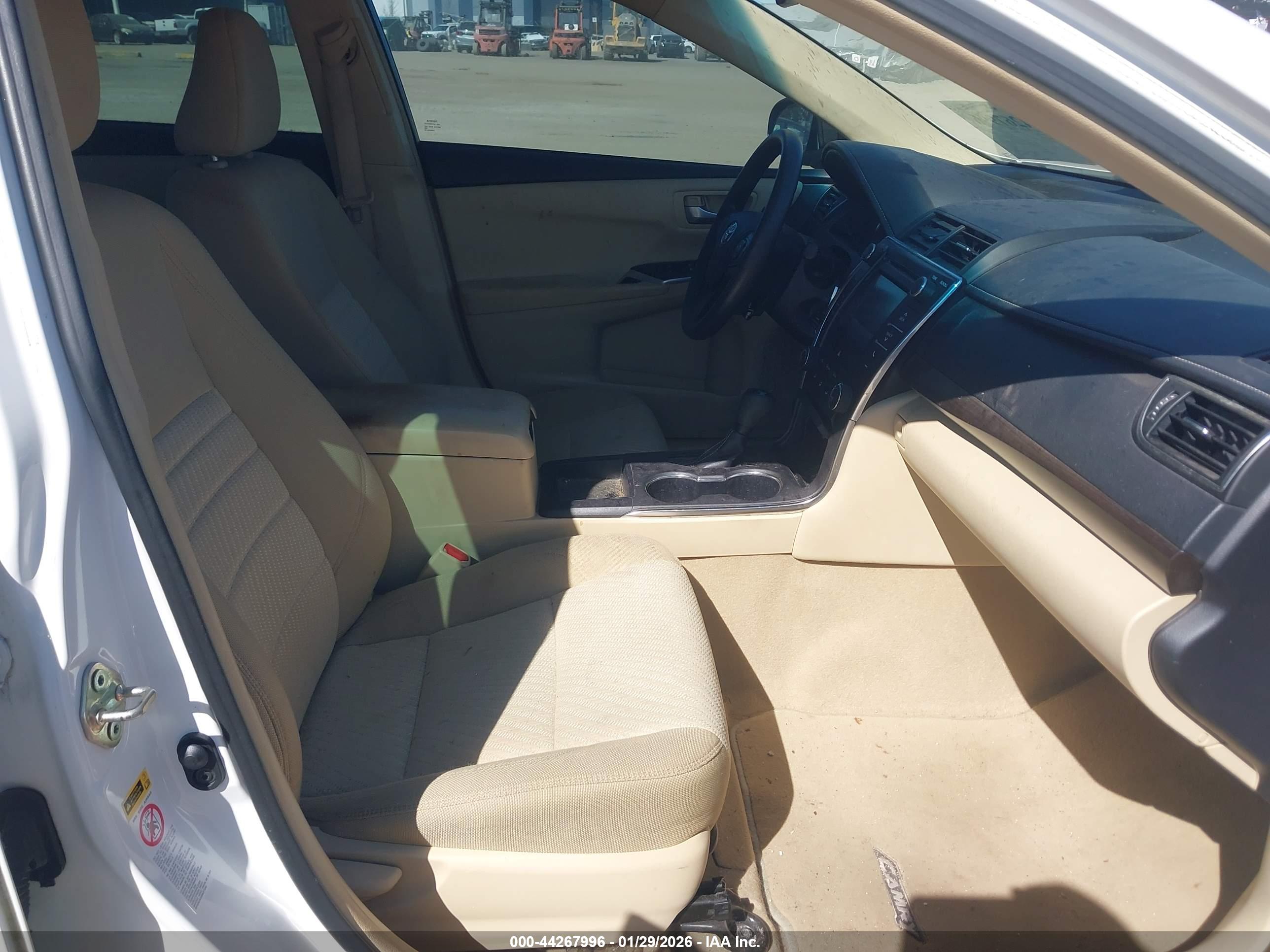 TOYOTA CAMRY image 5