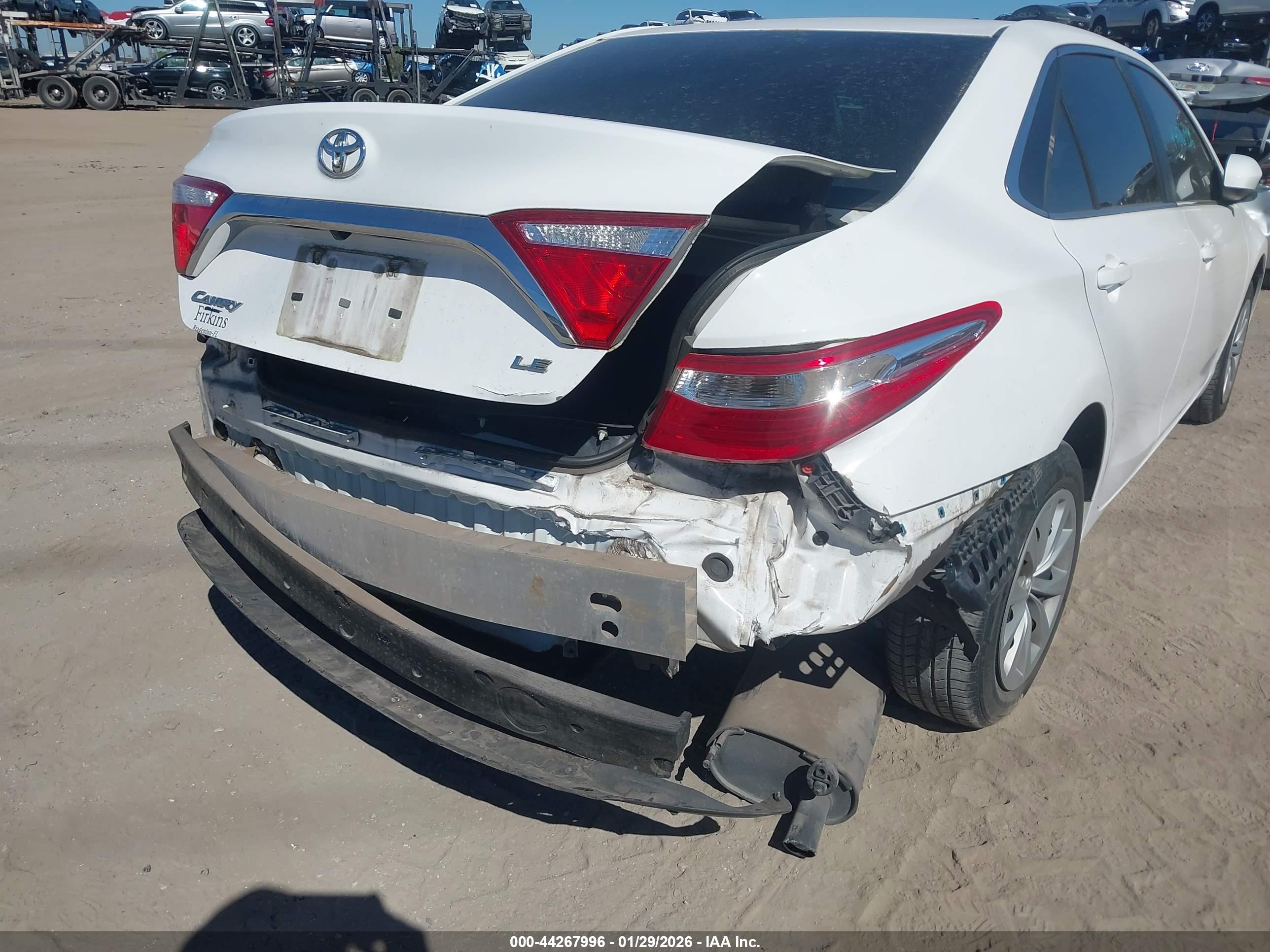TOYOTA CAMRY image 6