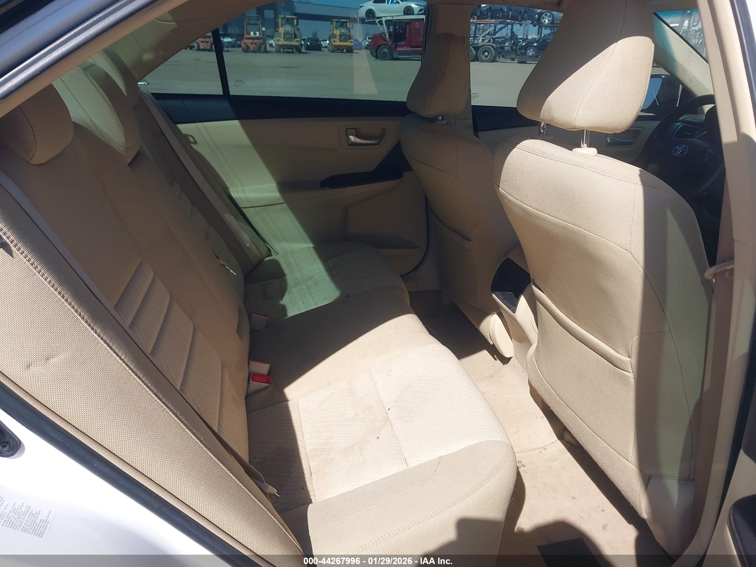 TOYOTA CAMRY image 8