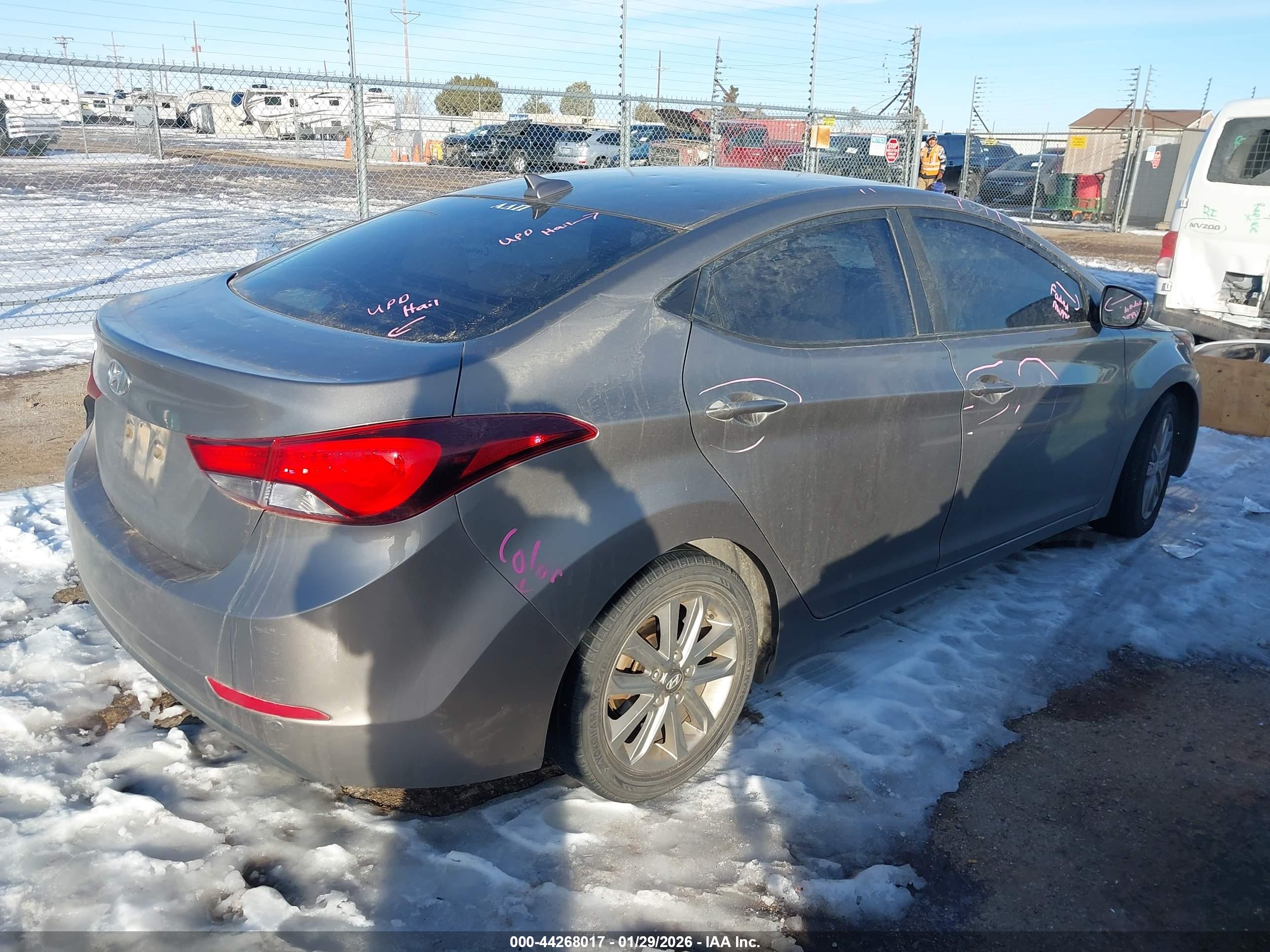 HYUNDAI ELANTRA image 4