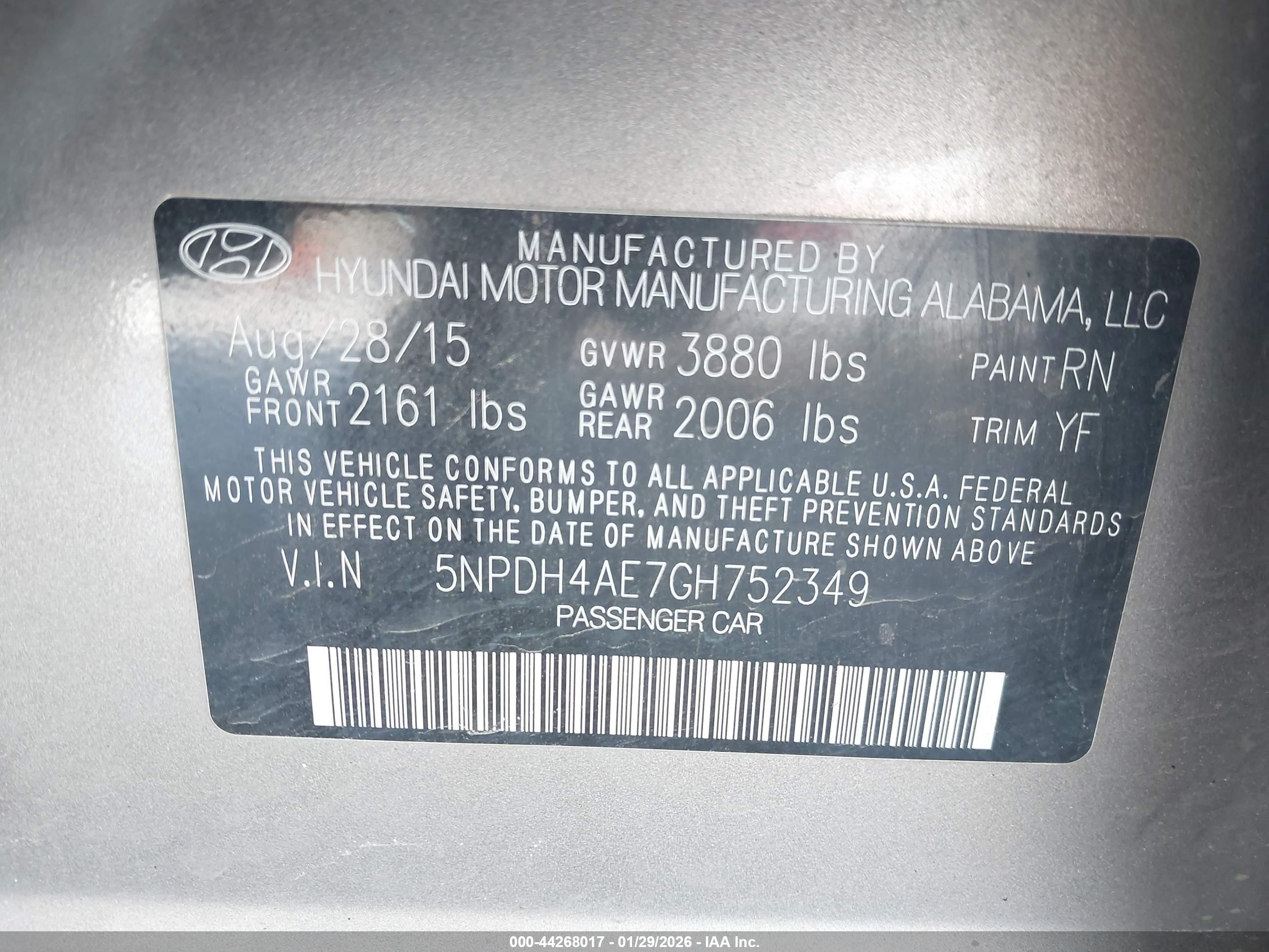 HYUNDAI ELANTRA image 9