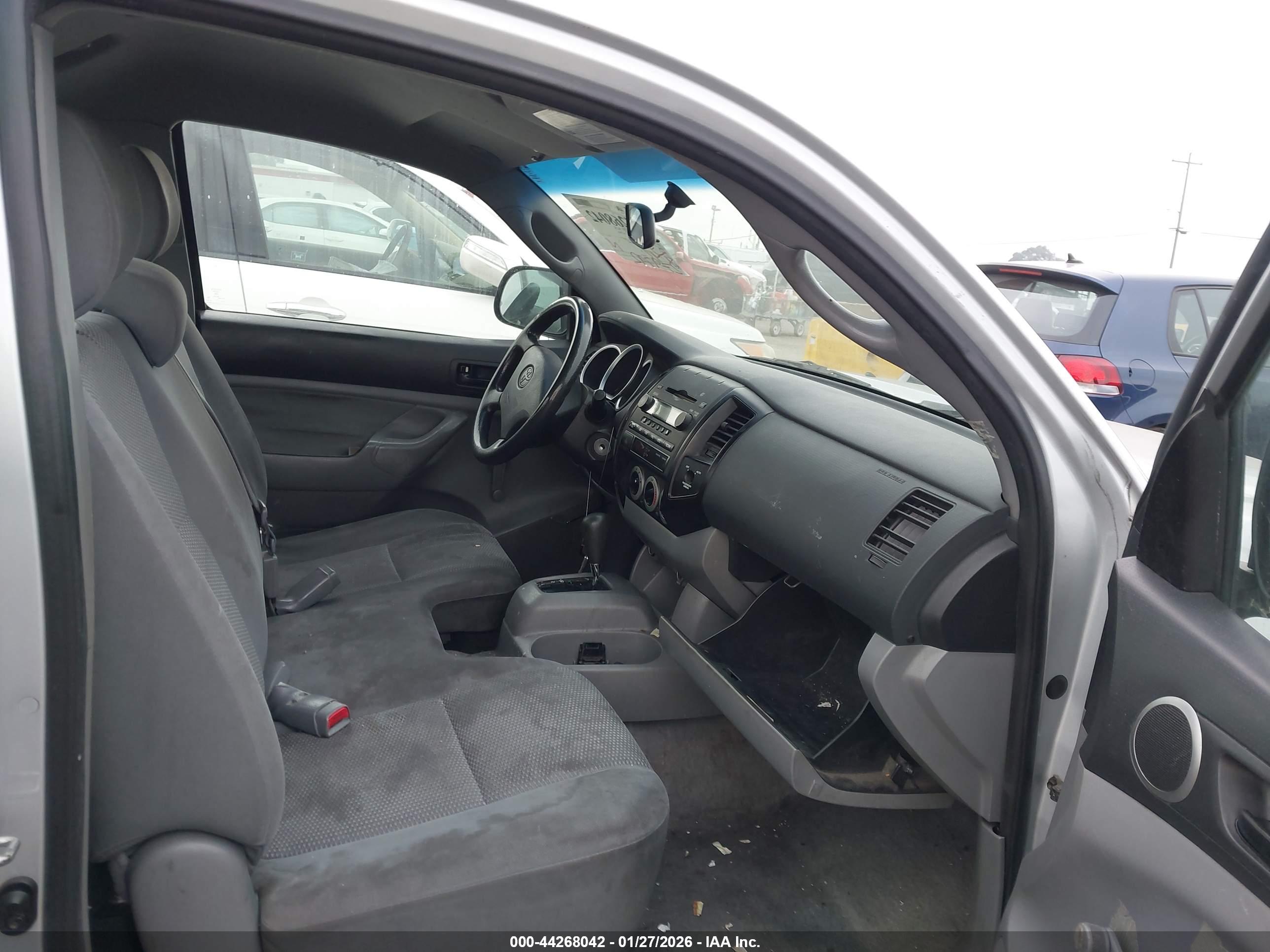 TOYOTA TACOMA image 5