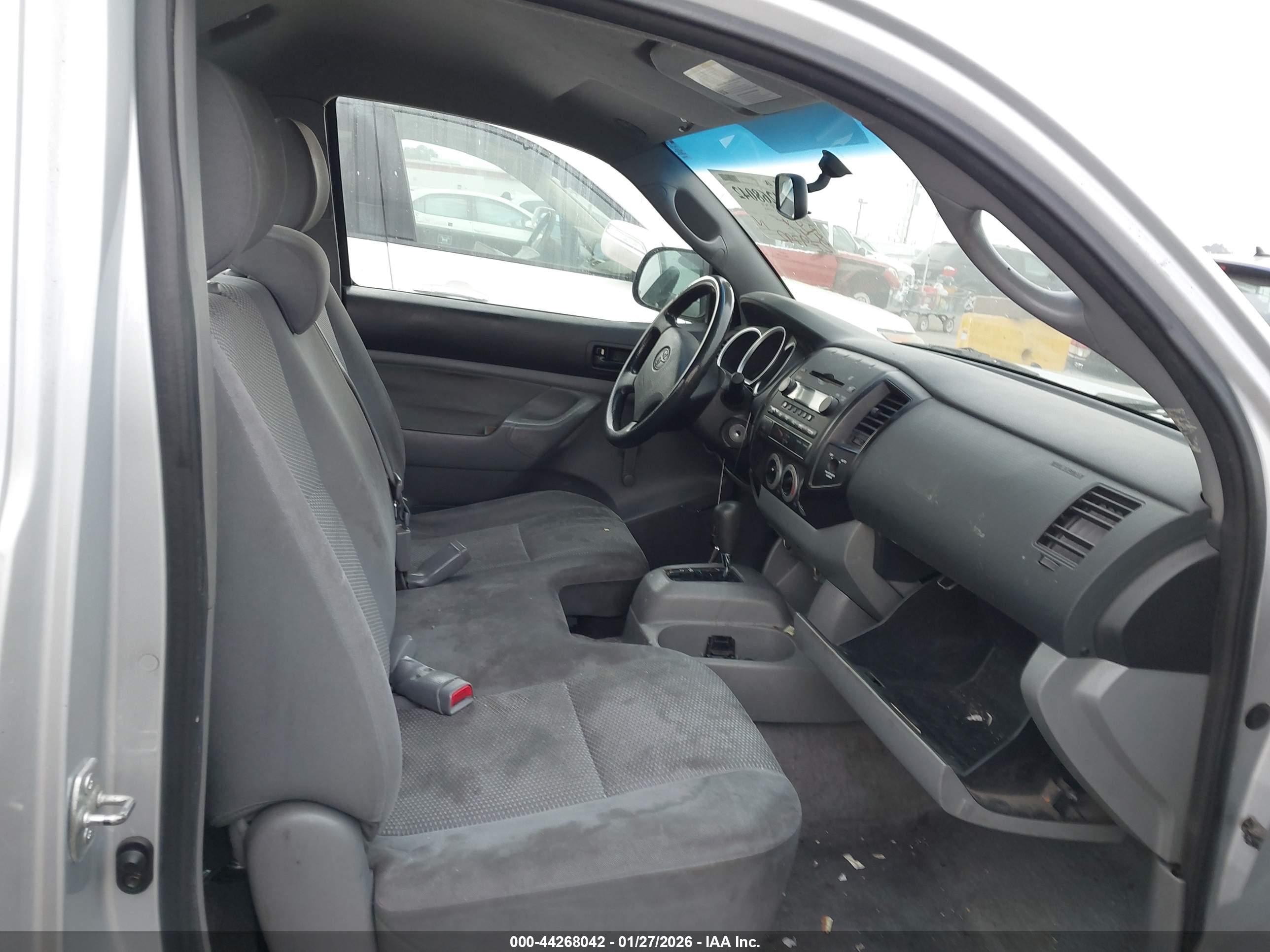 TOYOTA TACOMA image 8