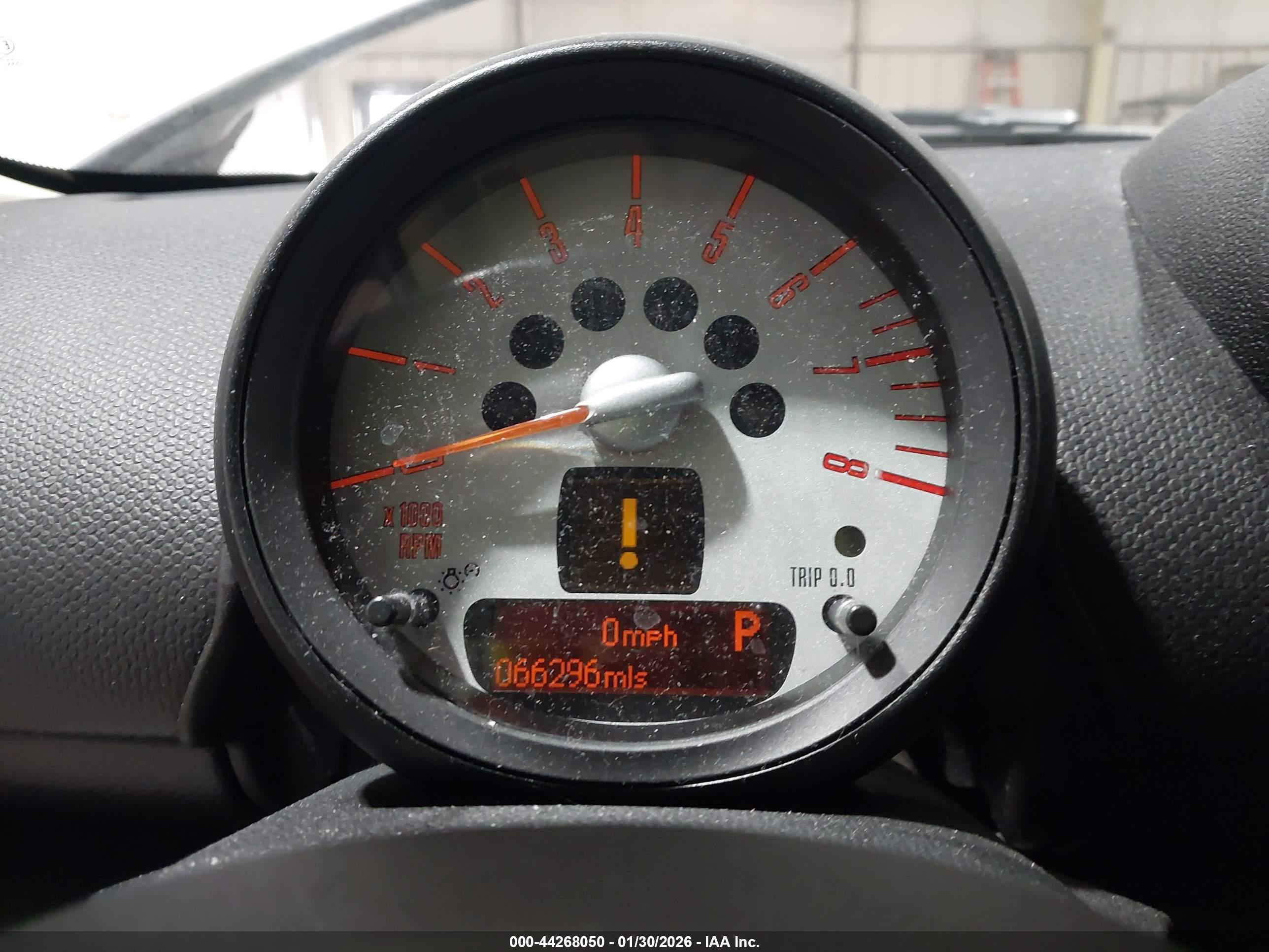 MINI COUNTRYMAN image 7