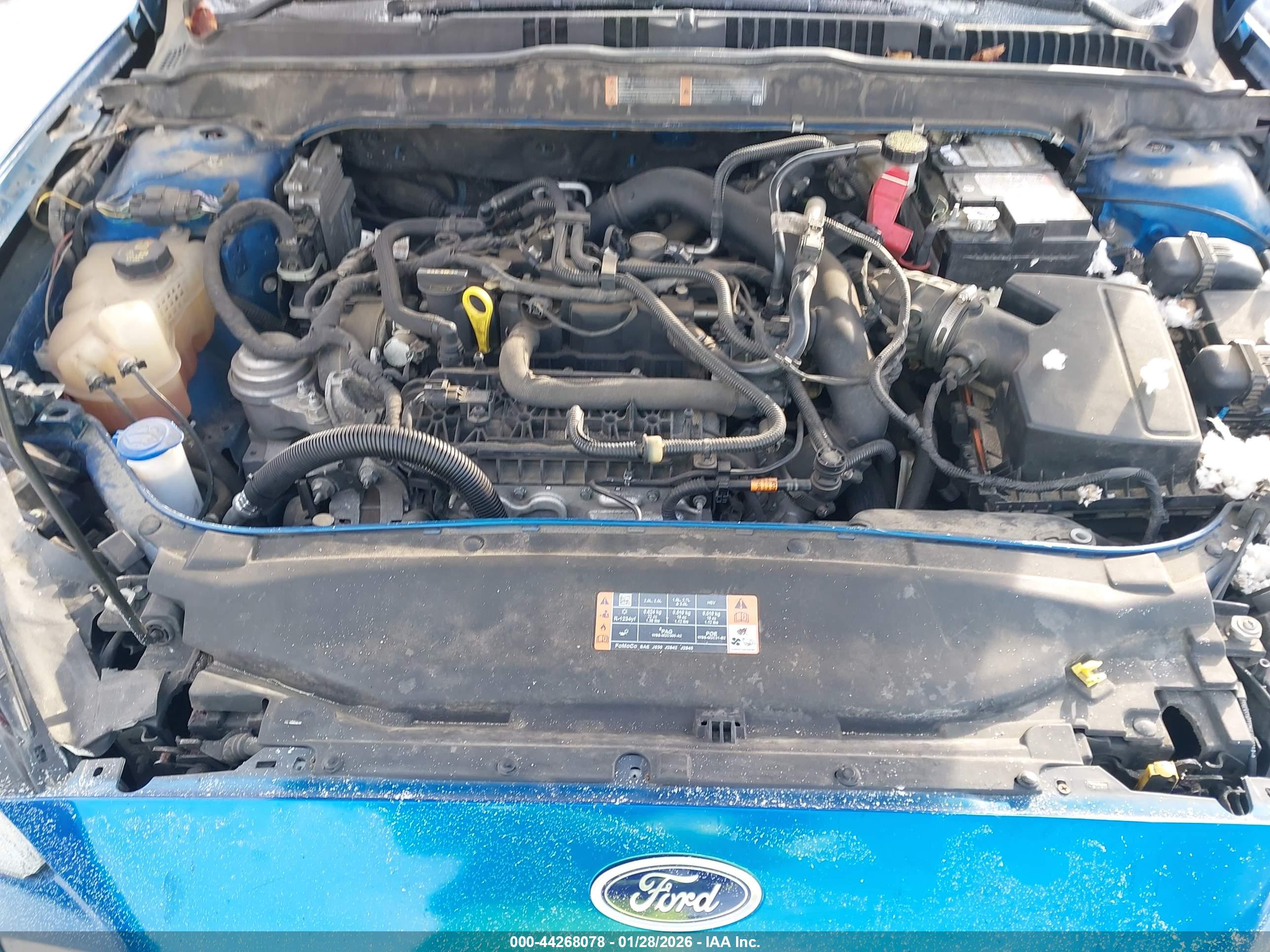 FORD FUSION image 10