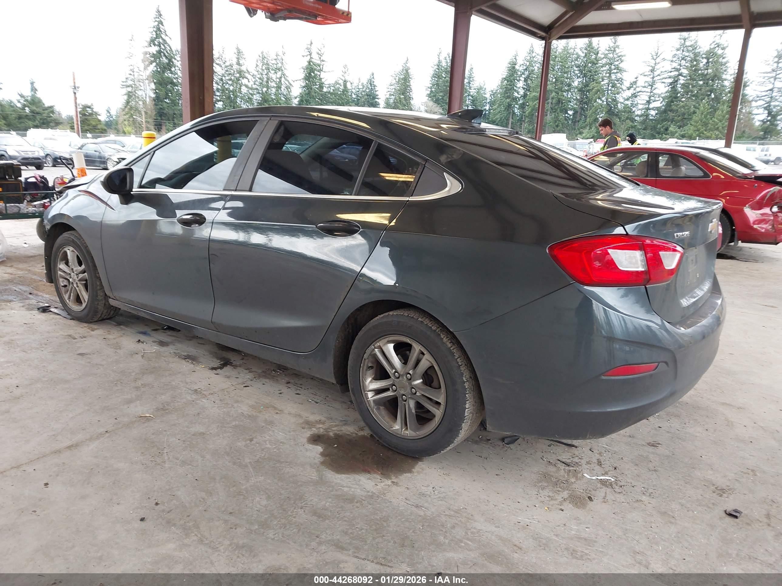 CHEVROLET CRUZE image 3