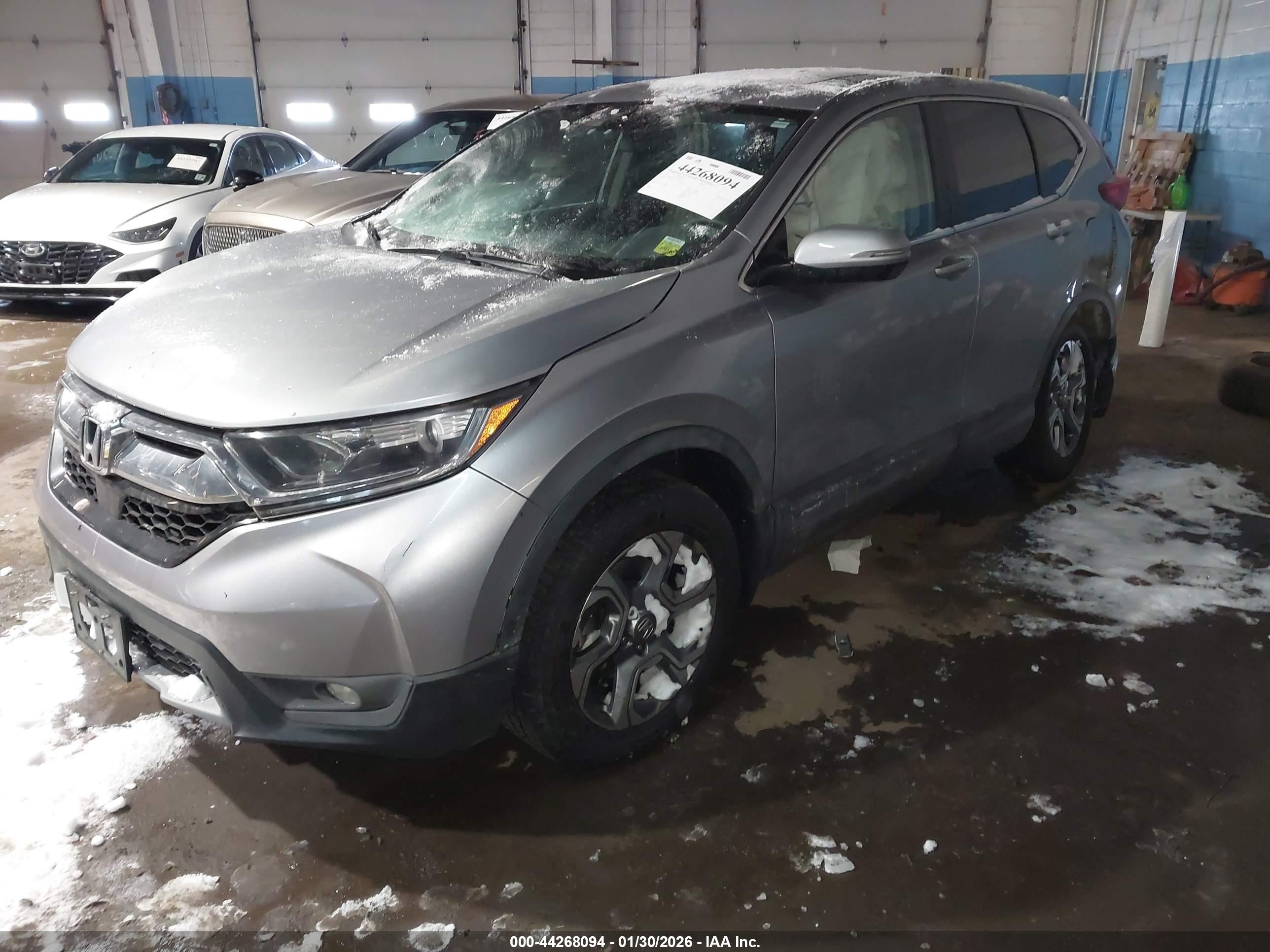 HONDA CR-V image 2