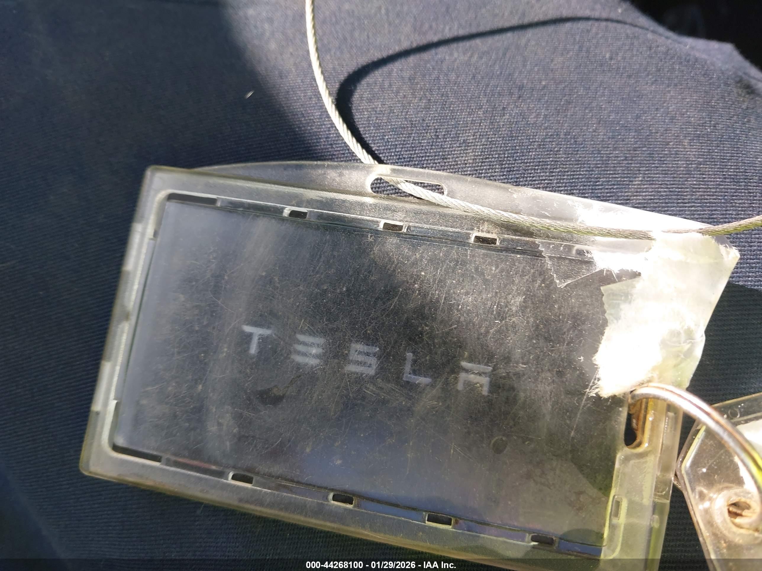 TESLA MODEL image 11