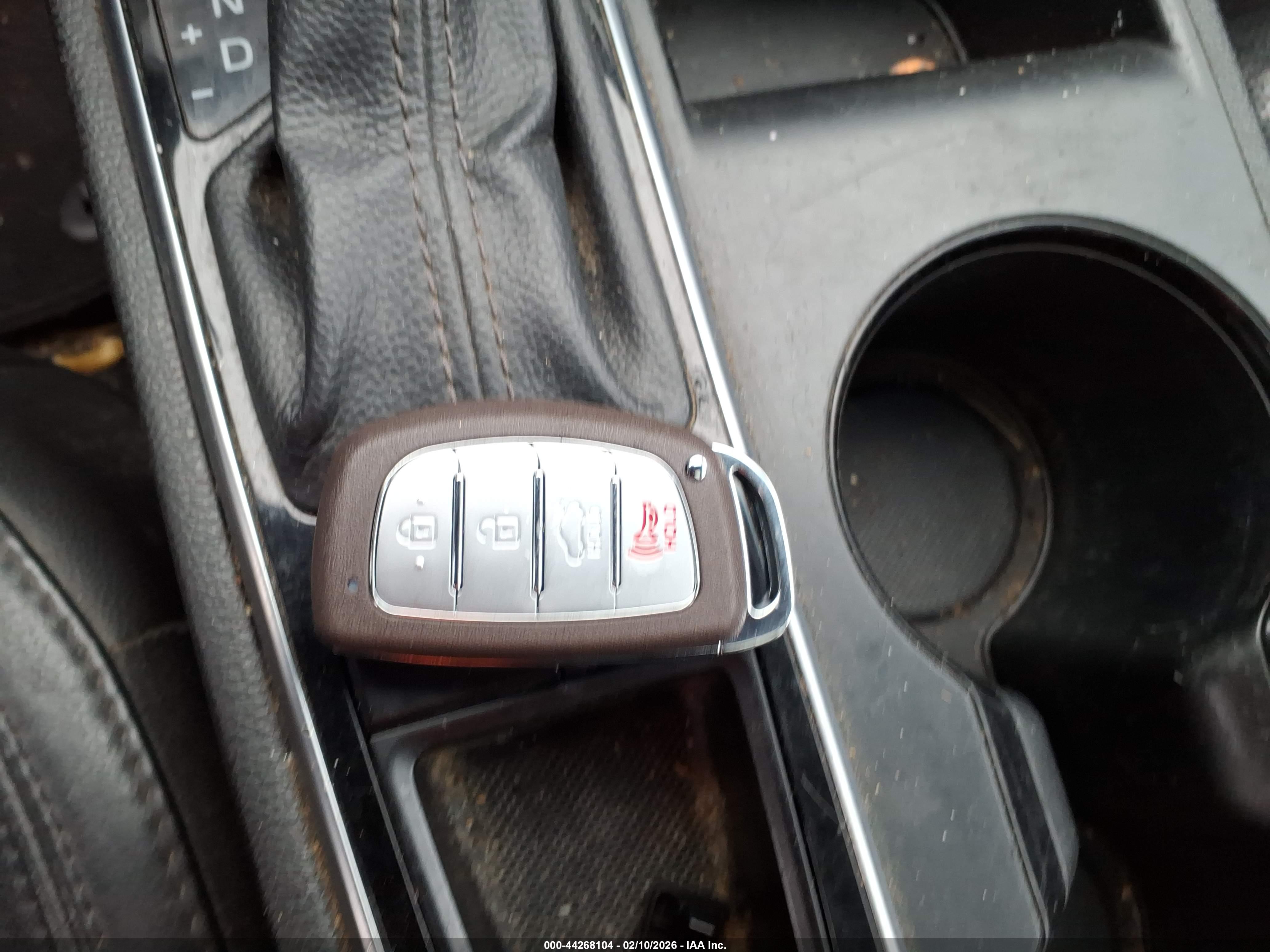 HYUNDAI SONATA image 11