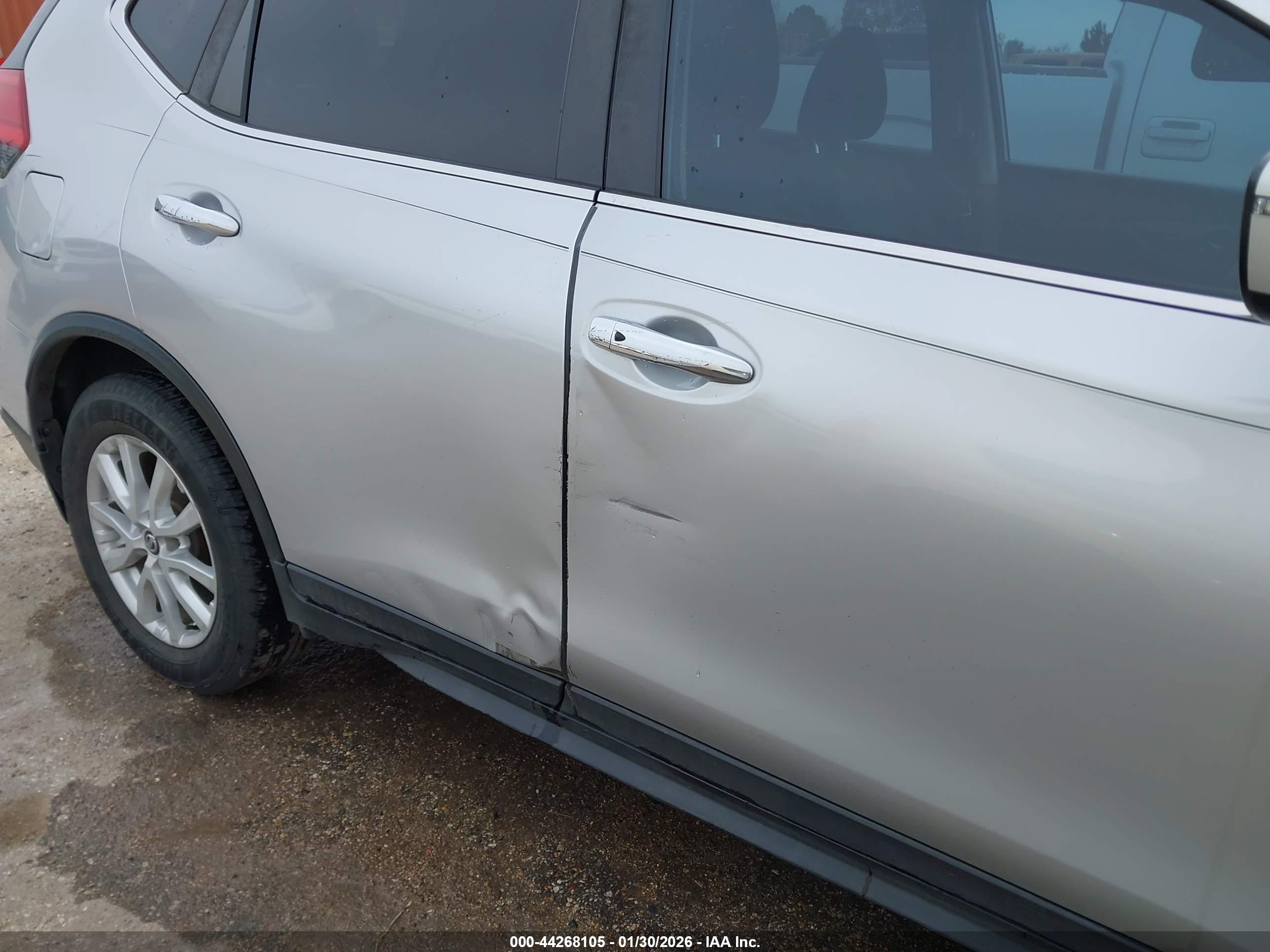 NISSAN ROGUE image 6